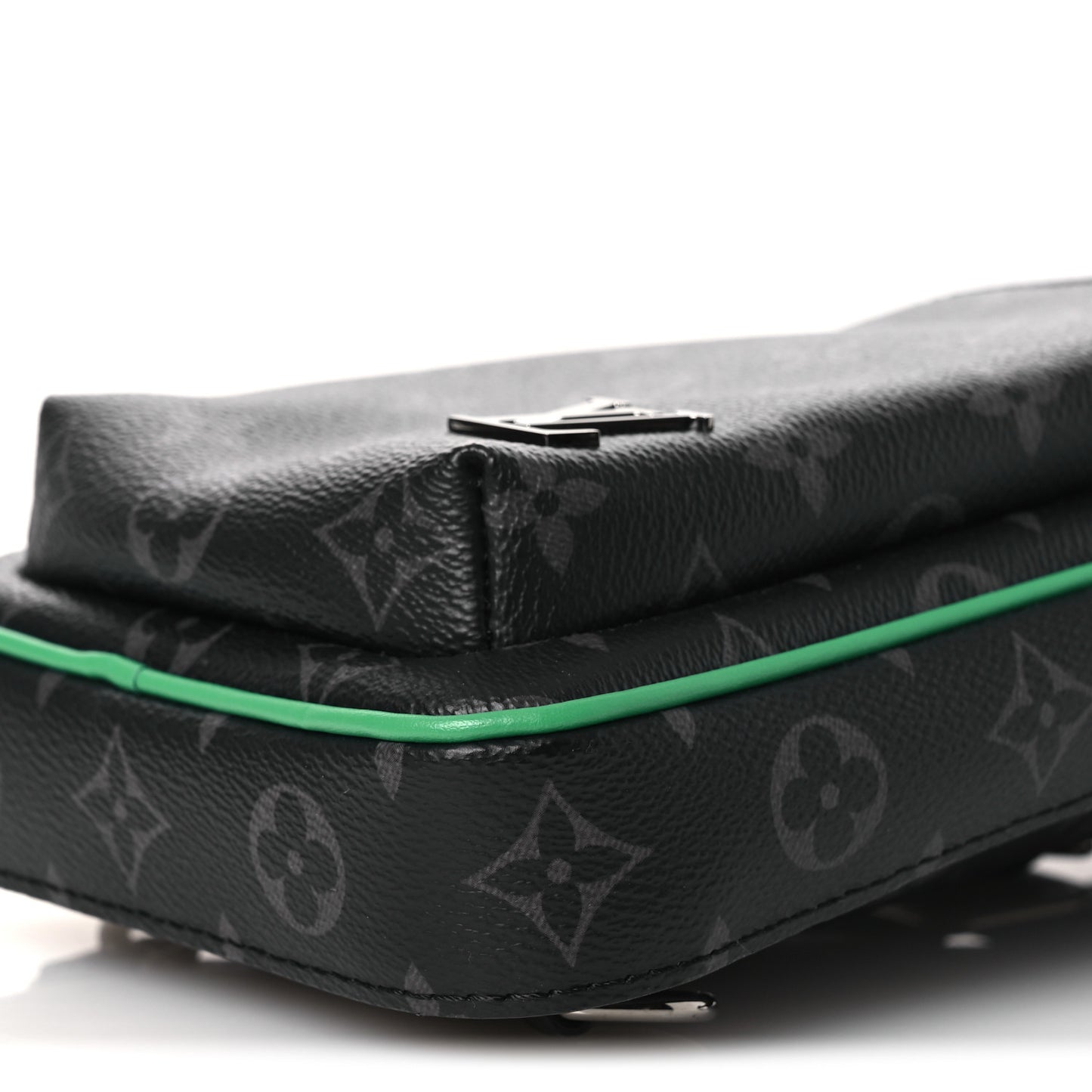 Monogram Eclipse Avenue Slingbag PM  Bamboo Green