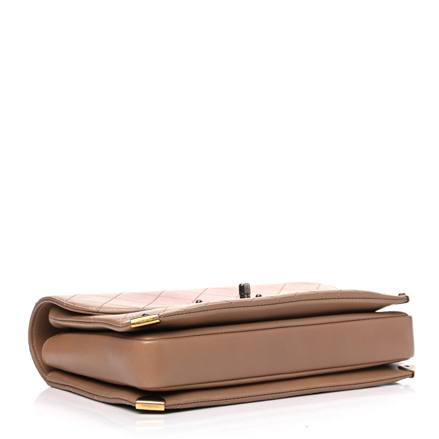 Shiny Lambskin Quilted Around The Corner Flap Beige