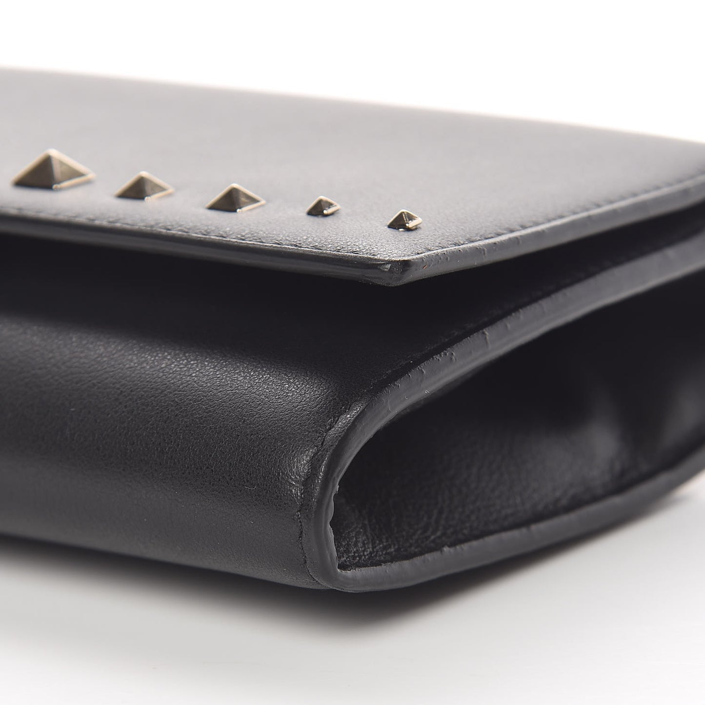 Vitello Rockstud Crossbody Wallet on Chain Black