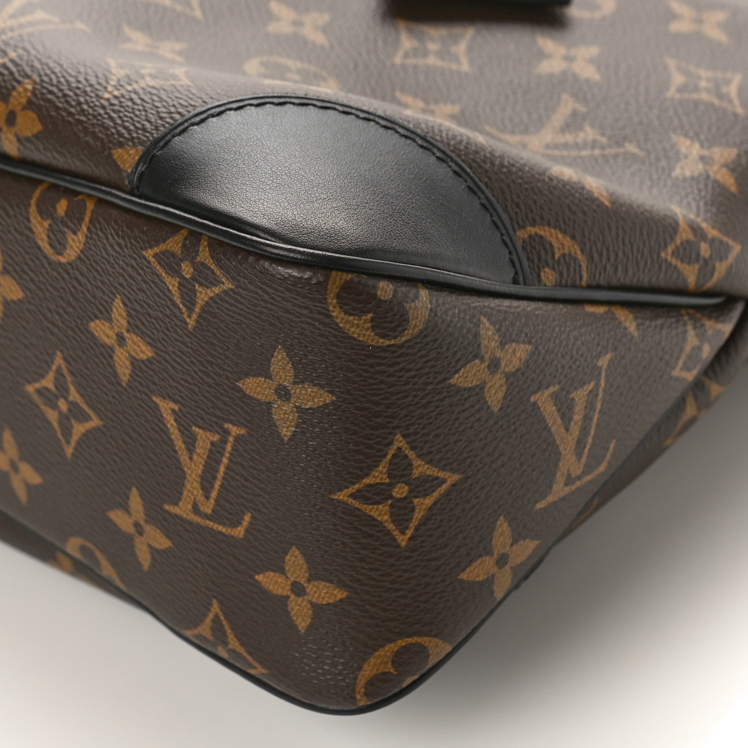 Louis Vuitton Monogram Odeon MM Black 8 of 8