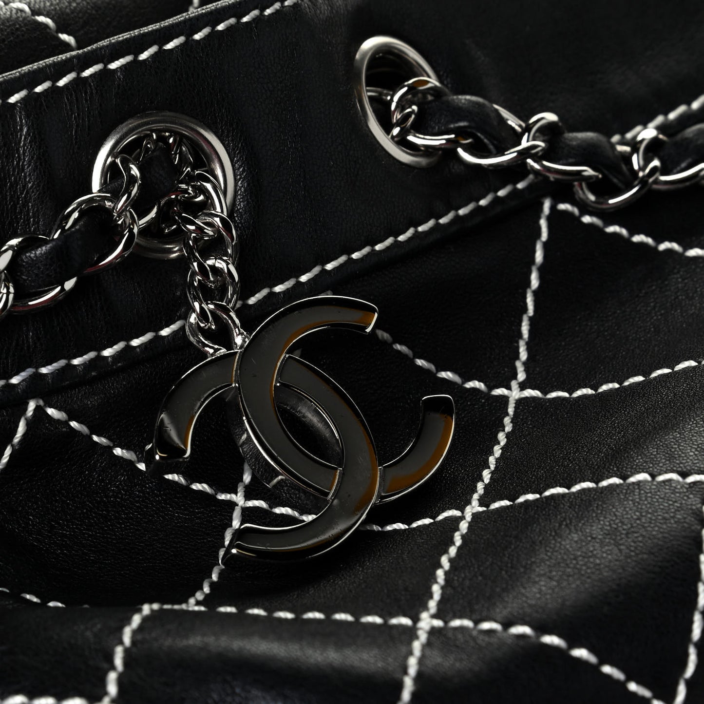 Lambskin Contrast Stitch Shoulder Bag Black