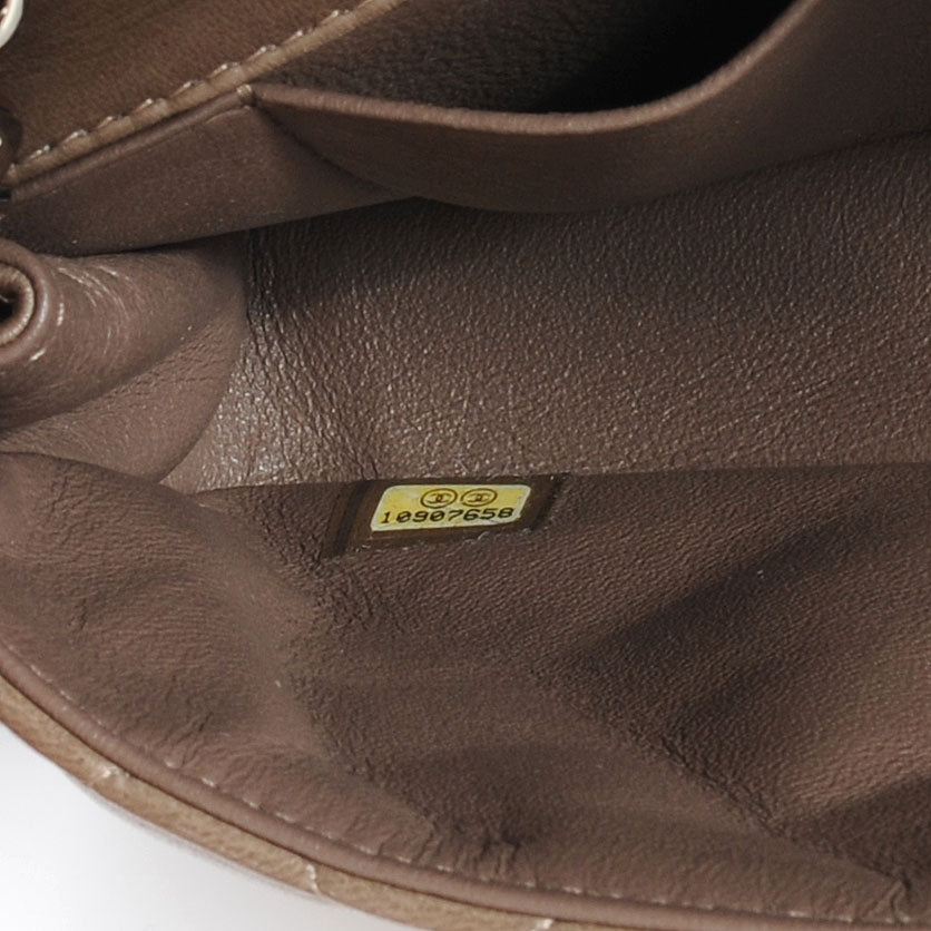 Lambskin East West Flap Light Brown