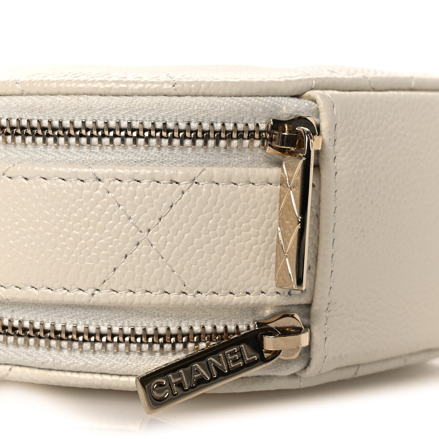 Caviar Quilted Round Handle With Care Vanity With Chain White