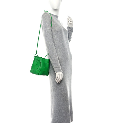 Bottega Veneta Nappa Maxi Intrecciato Small Cassette Bucket Bag Parakeet 2 of 8