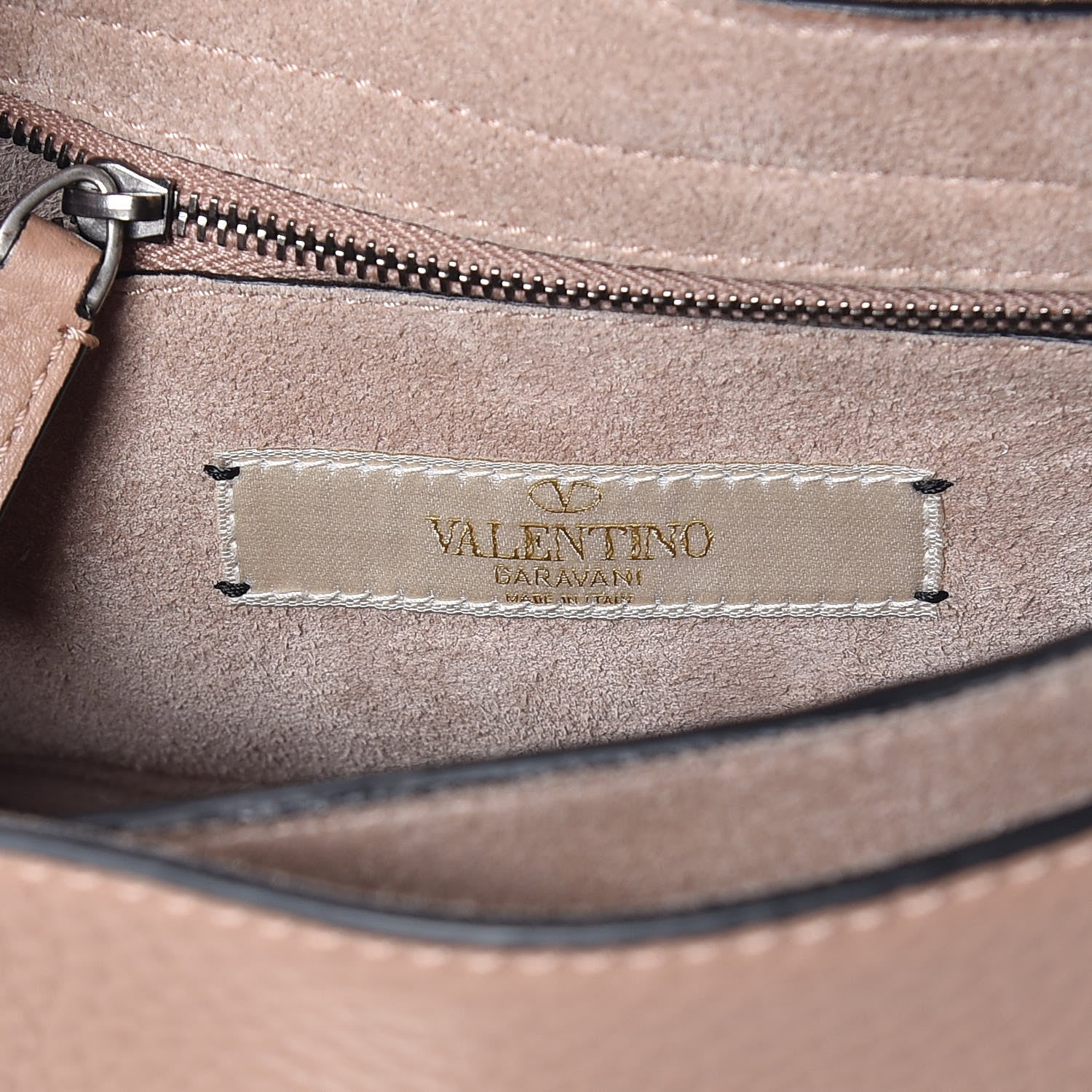 Valentino Garavani Pebbled Calfskin Medium Rockstud Rolling Flap Saddle Bag Soft Noisette 6 of 9