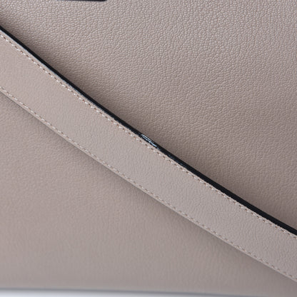 Givenchy Sugar Goatskin Medium Antigona Mastic 7 of 9