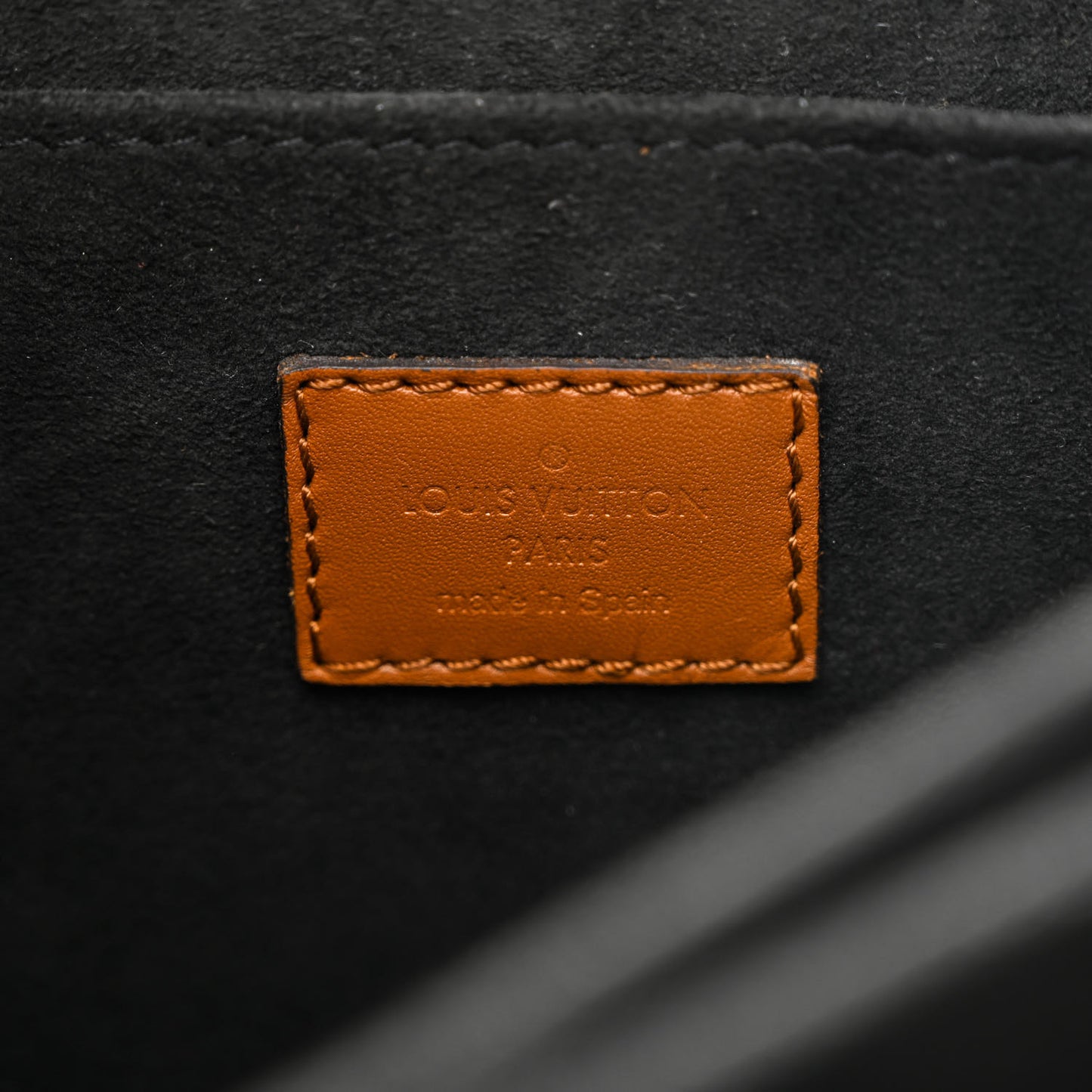 Reverse Monogram Dauphine MM