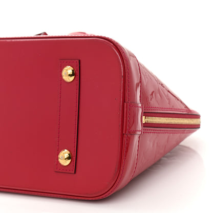 Louis Vuitton Vernis Alma MM Pomme D'Amour 9 of 10