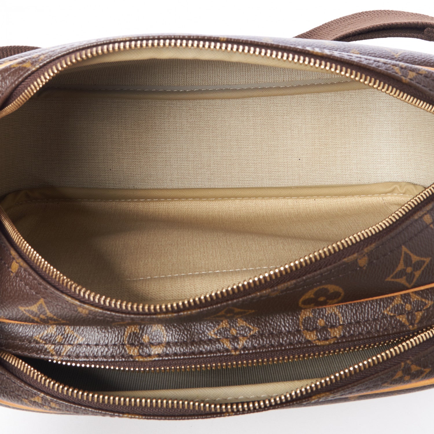 Louis Vuitton Monogram Reporter PM 7 of 9