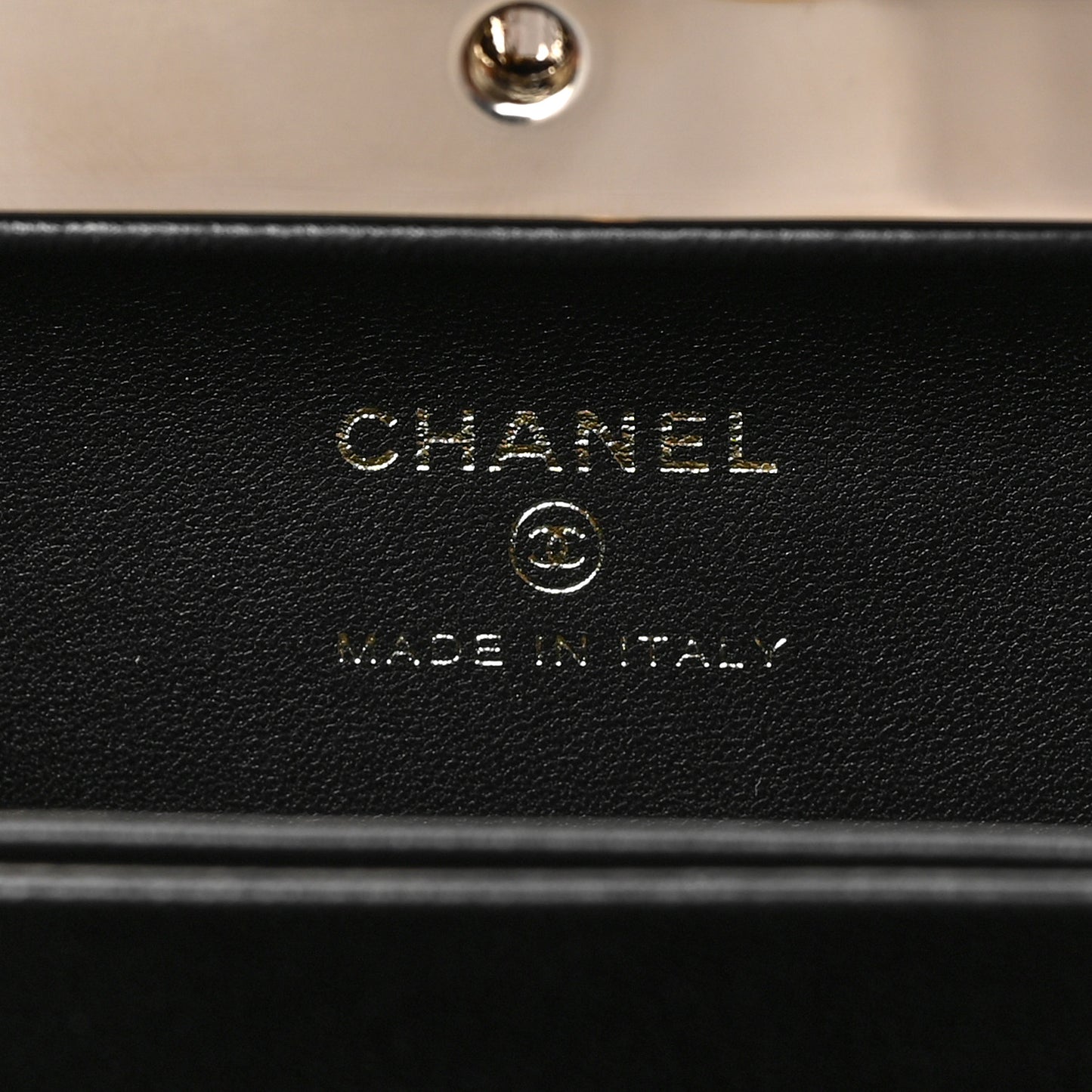 Lambskin Quilted Pearl CC Vanity Case Black