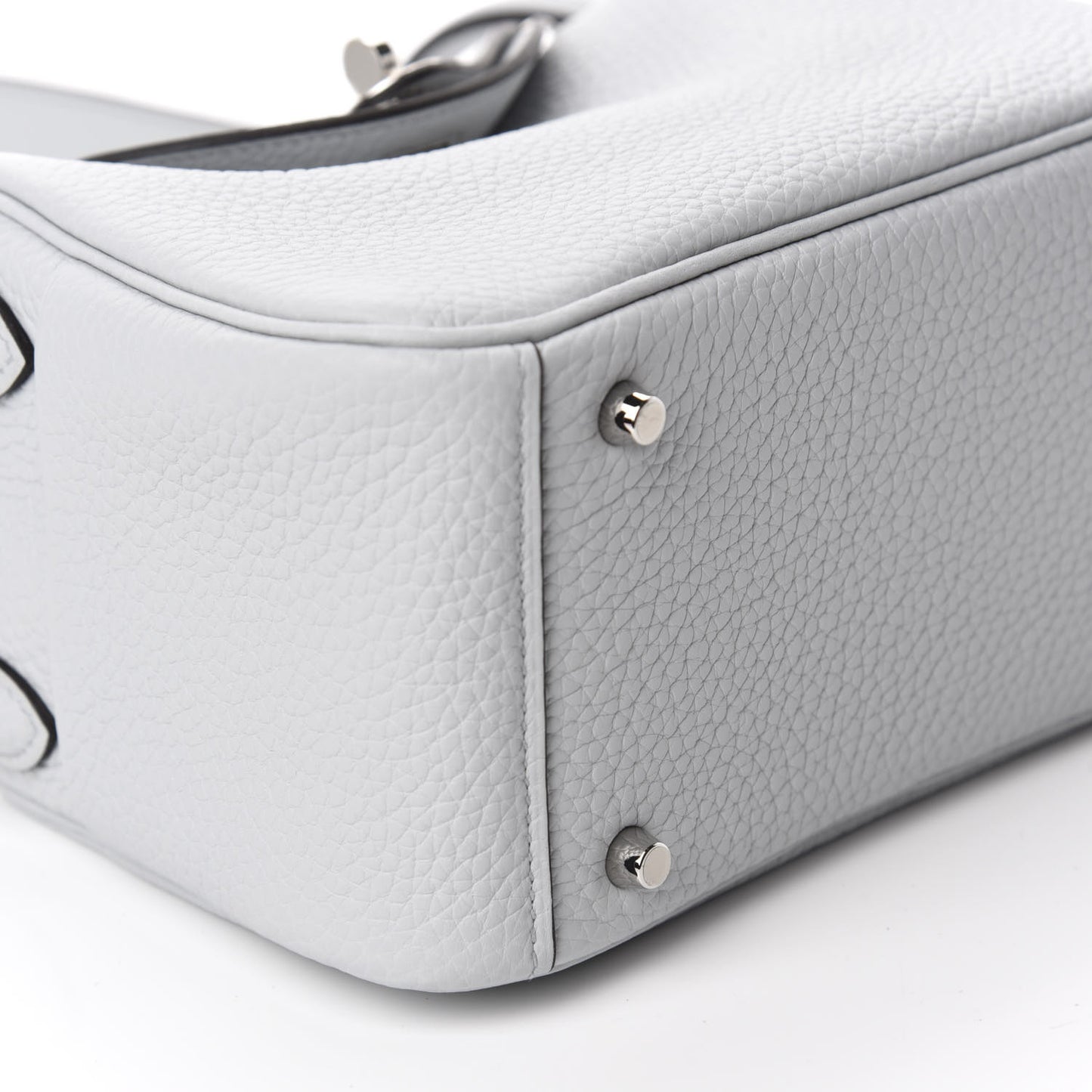 Taurillon Clemence Mini Lindy 20 Bleu Pale