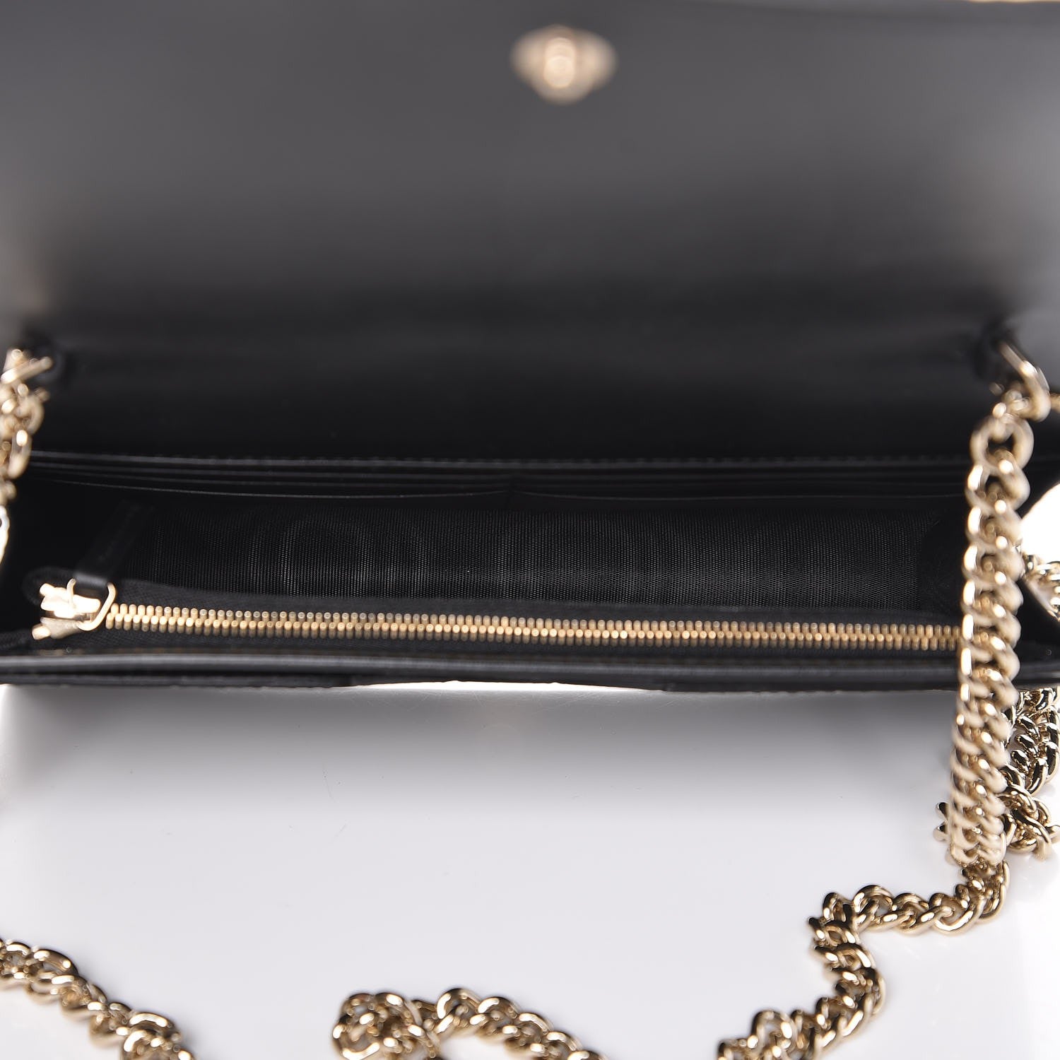 Gucci Guccissima Signature Bowy Chain Wallet Black 5 of 7