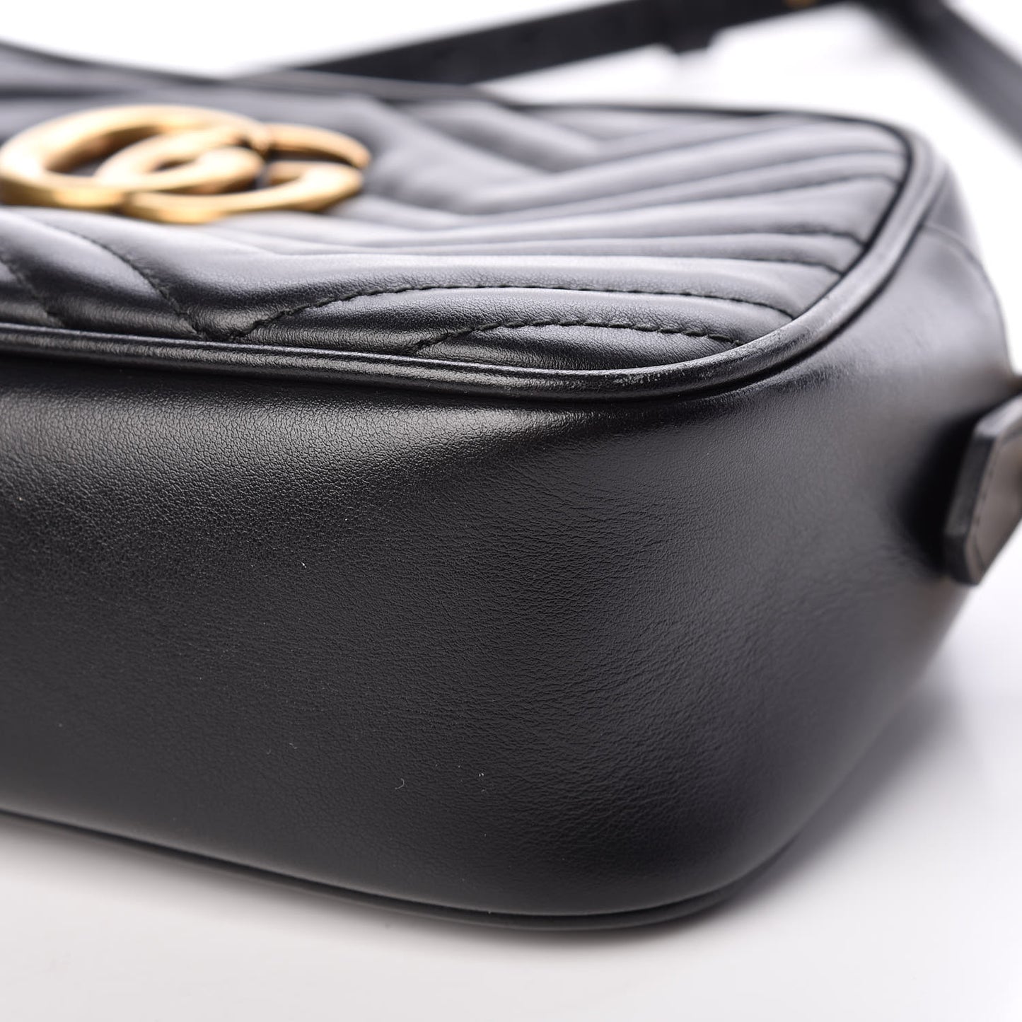 Calfskin Matelasse Small GG Marmont Chain Shoulder Bag Black
