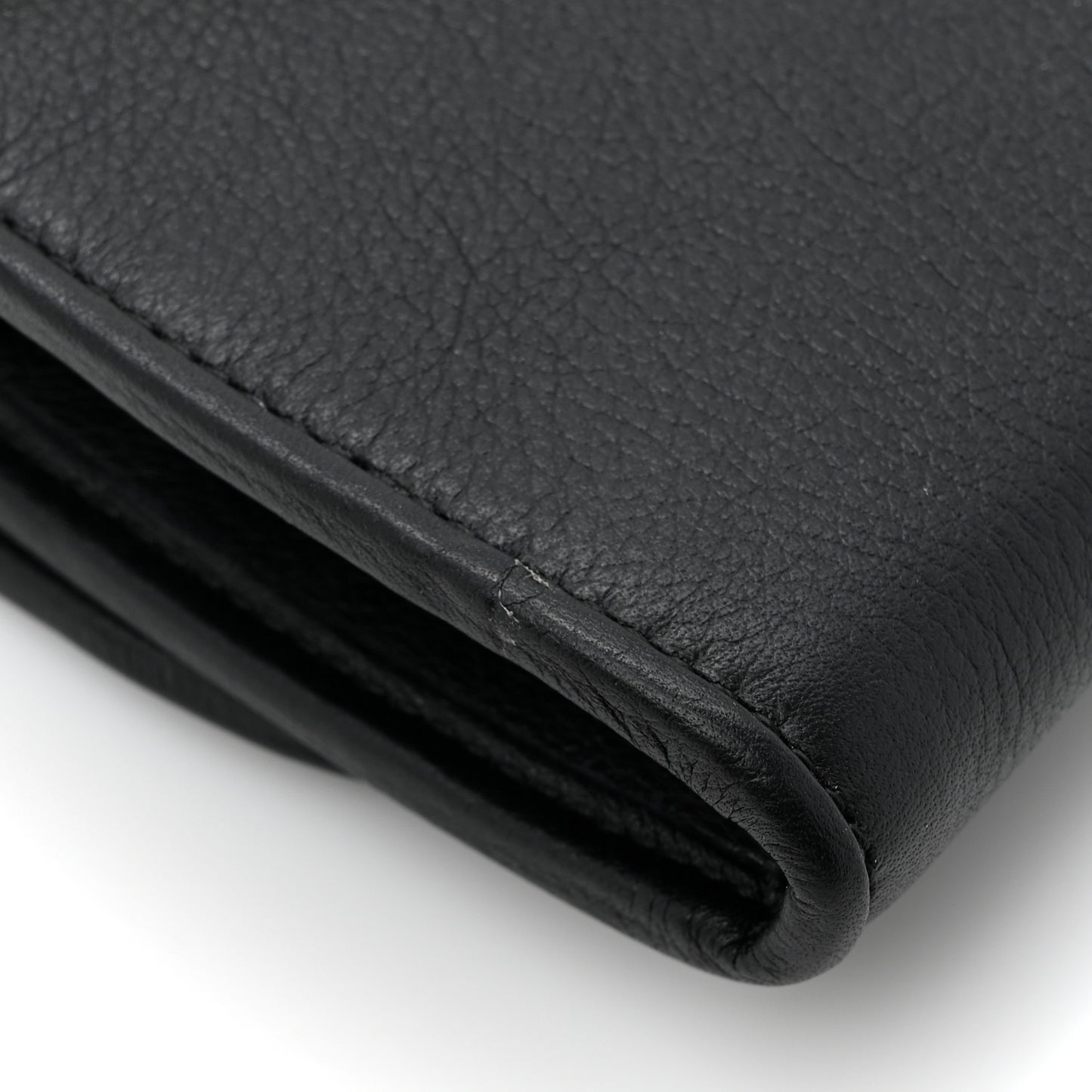 Roxy Calfskin Medium Blondie Chain Wallet Black