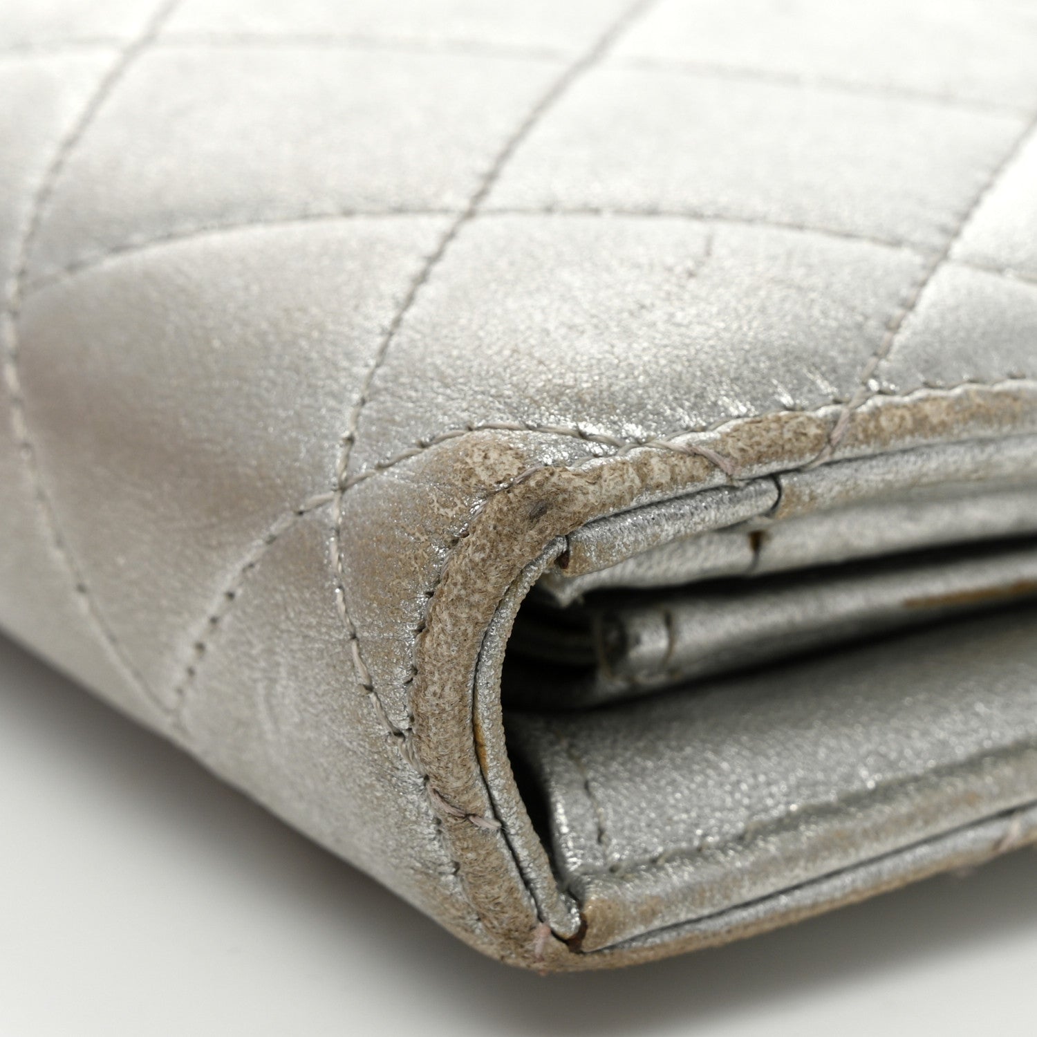Chanel Metallic Lambskin Quilted Yen Wallet Silver 14 of 14