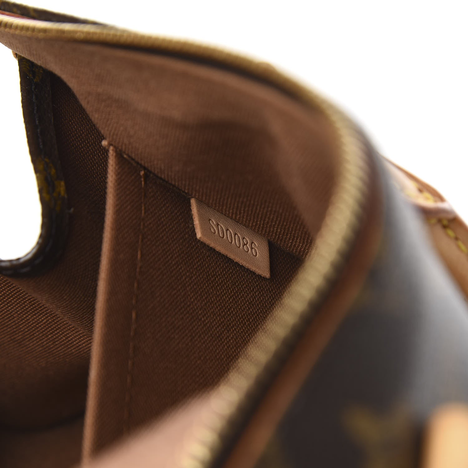 Louis Vuitton Monogram Popincourt 7 of 10