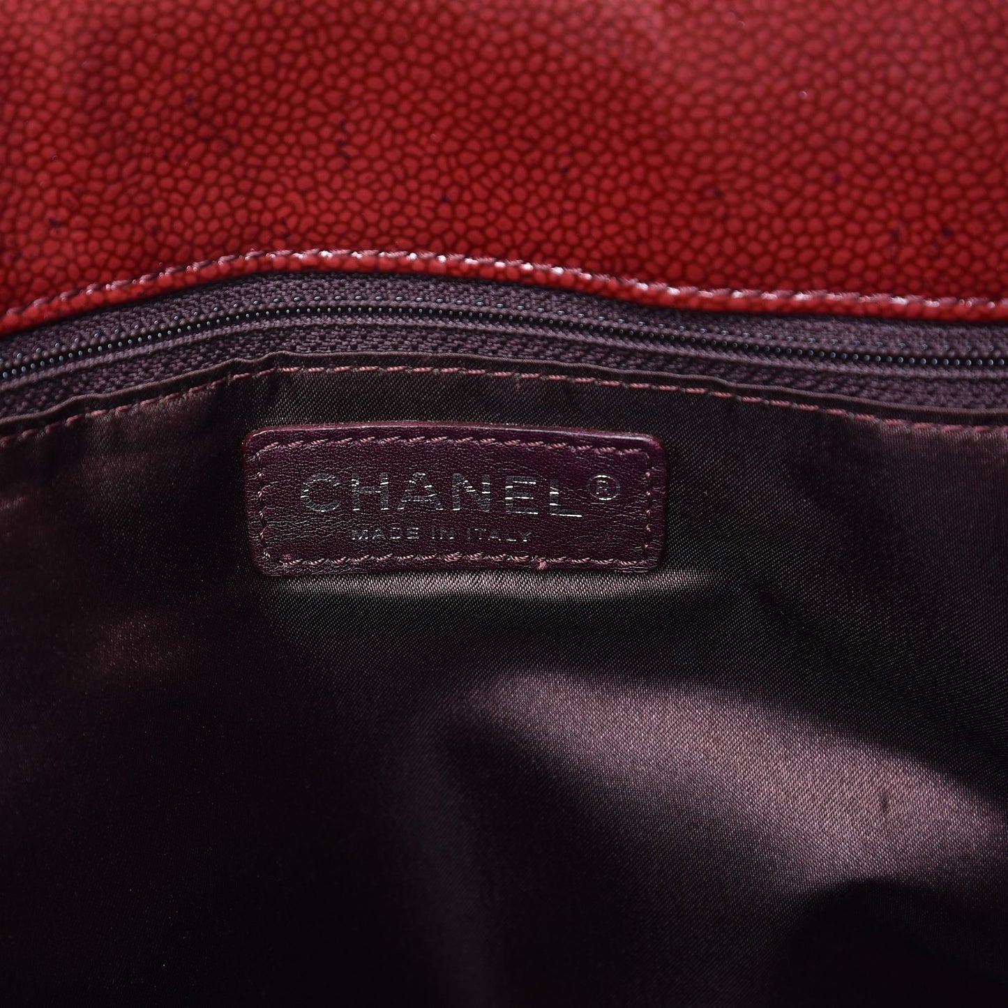 Patent Caviar Diamond Quilted Shine Small Reissue Tote Red