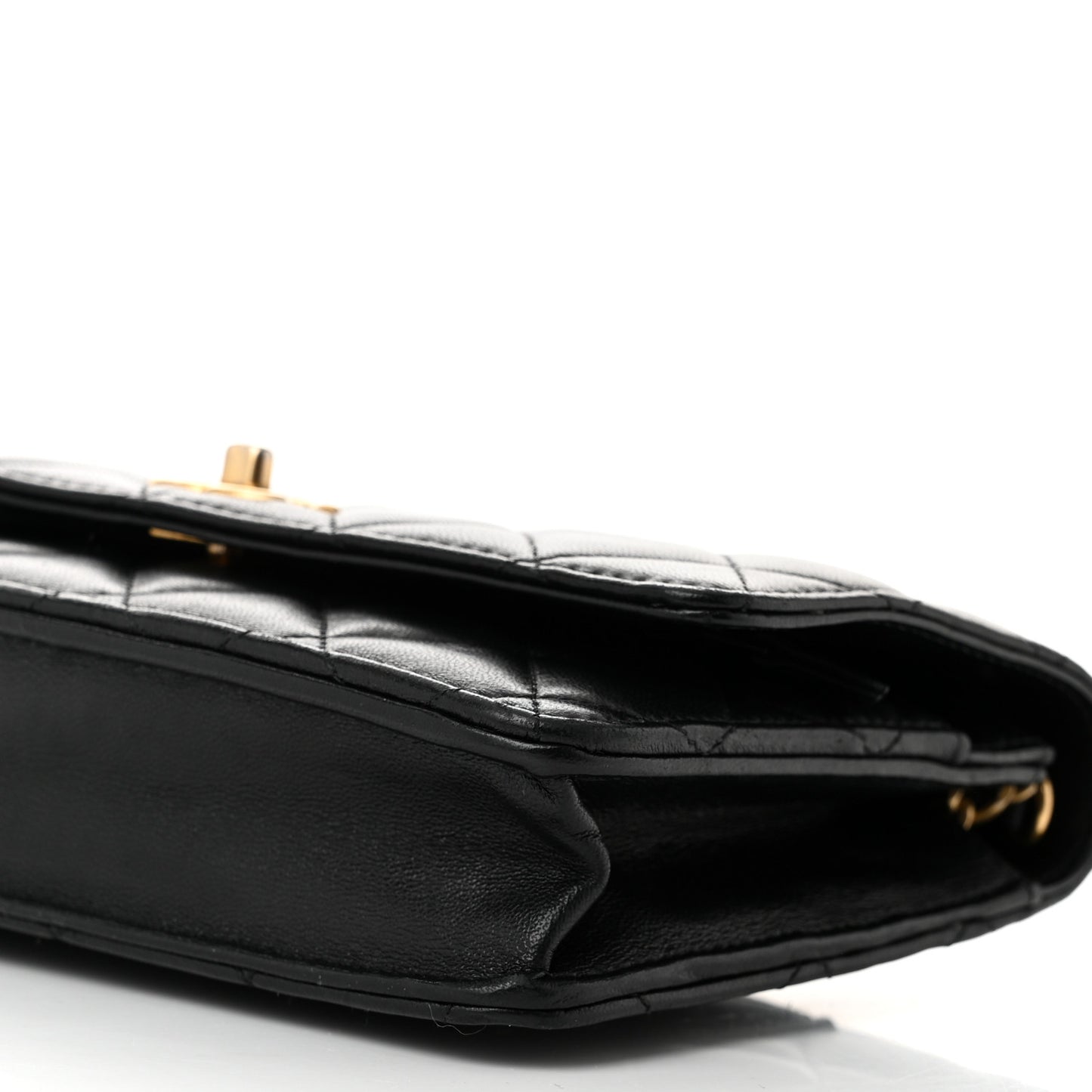 Lambskin Quilted CC Pearl Crush Wallet on Chain WOC Black