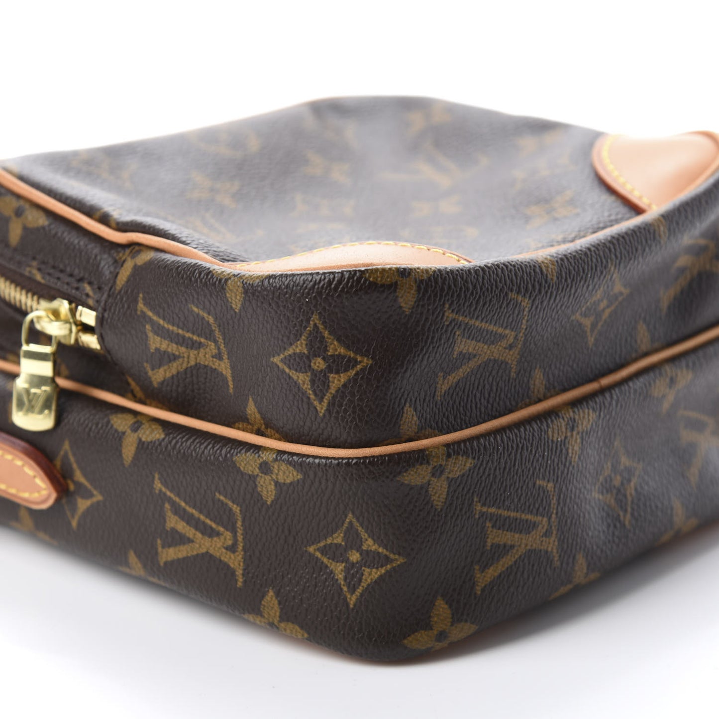 Monogram Amazone