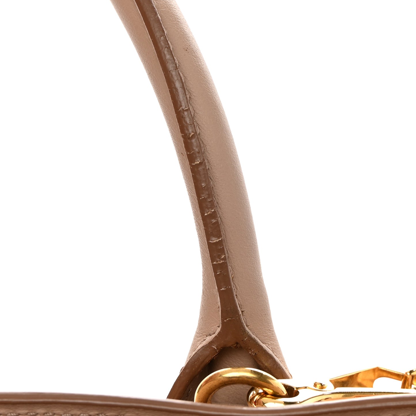 Saffiano City Calfskin Medium Esplanade Cammeo