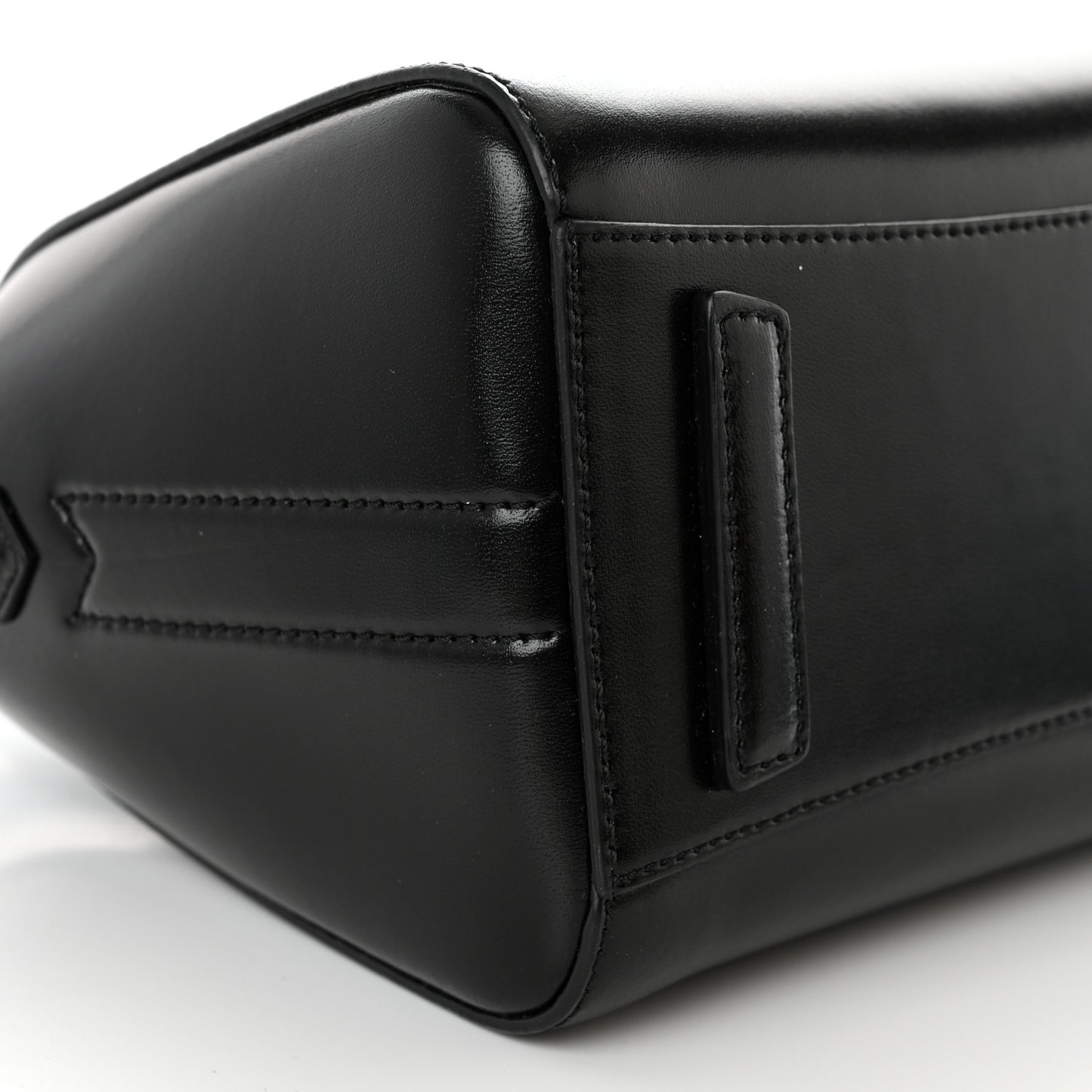 Shiny Lord Calfskin Mini Antigona Black