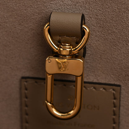 Louis Vuitton Empreinte Monogram Giant Onthego MM Tourterelle Creme 11 of 12