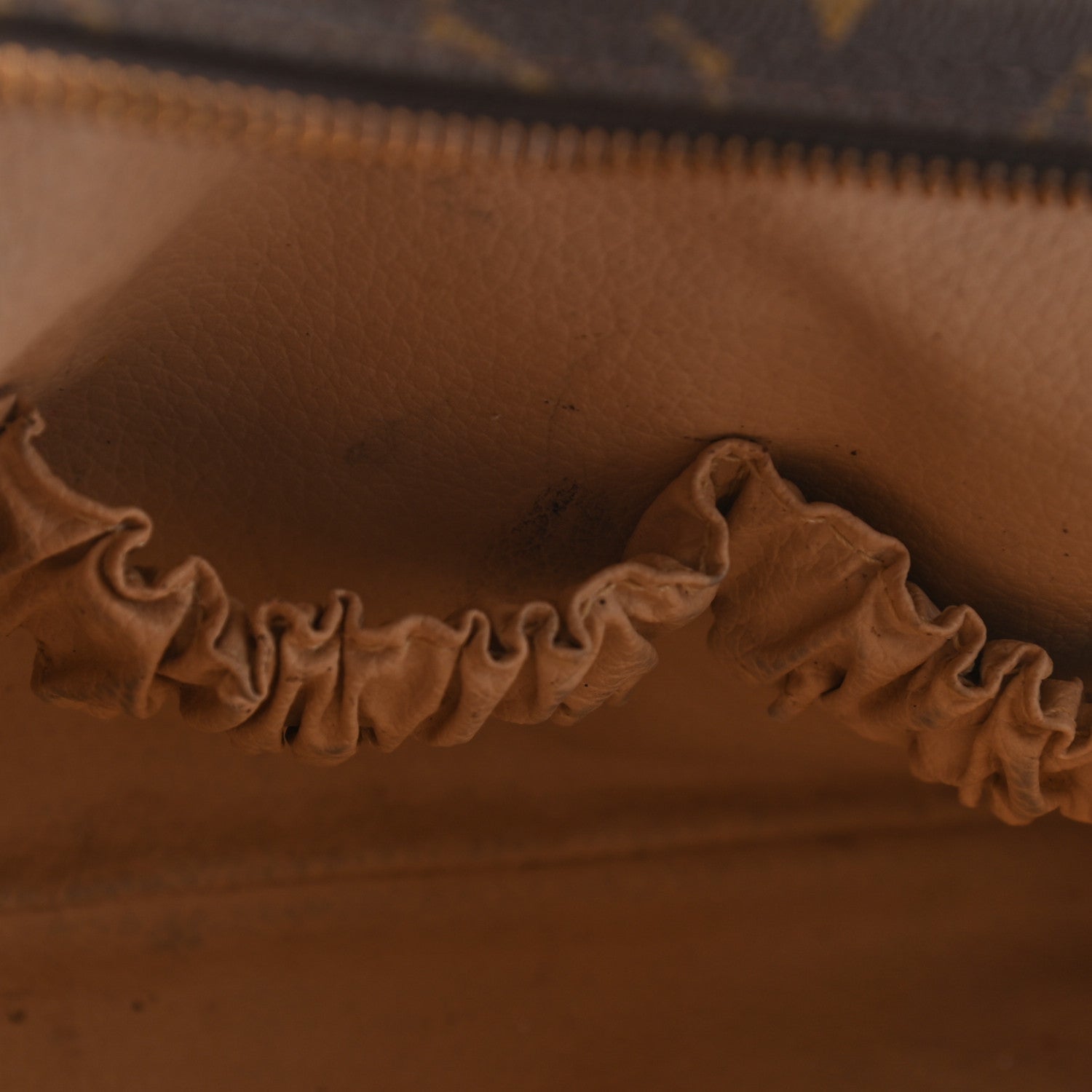 Louis Vuitton Monogram Trousse Toilette 23 8 of 9