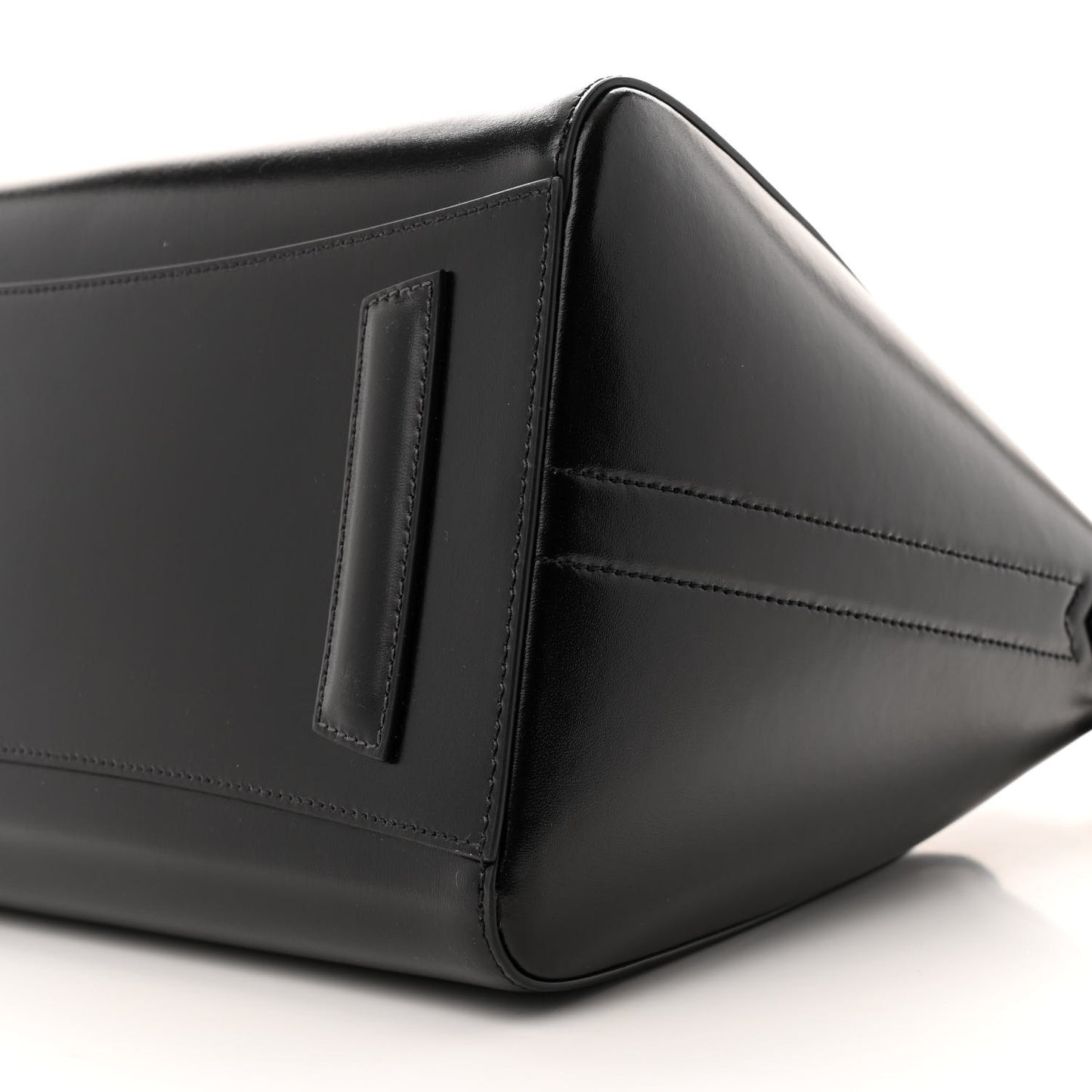 Shiny Lord Calfskin Medium Antigona Black