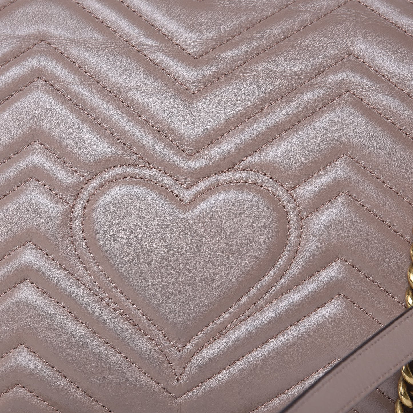 Calfskin Matelasse Medium GG Marmont Shoulder Bag Porcelain Rose