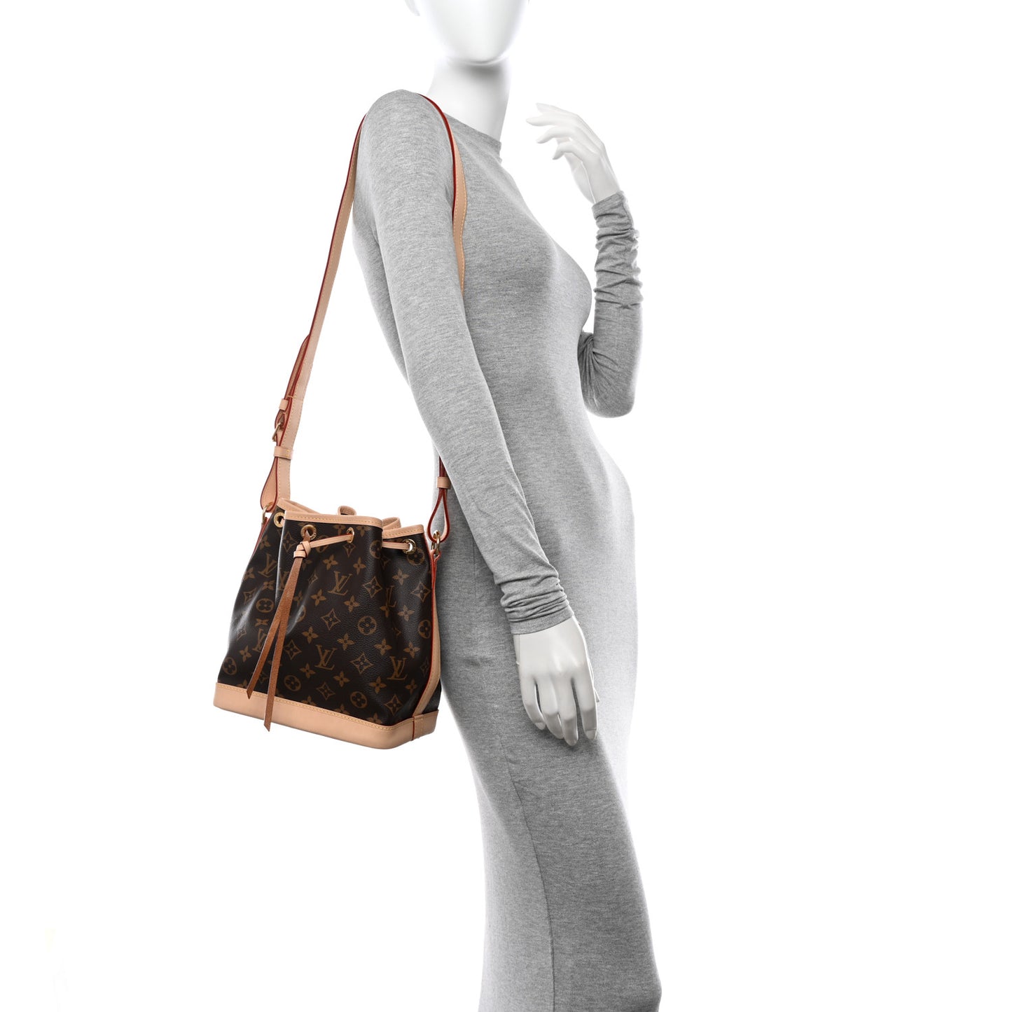LOUIS VUITTON Monogram Noe BB
