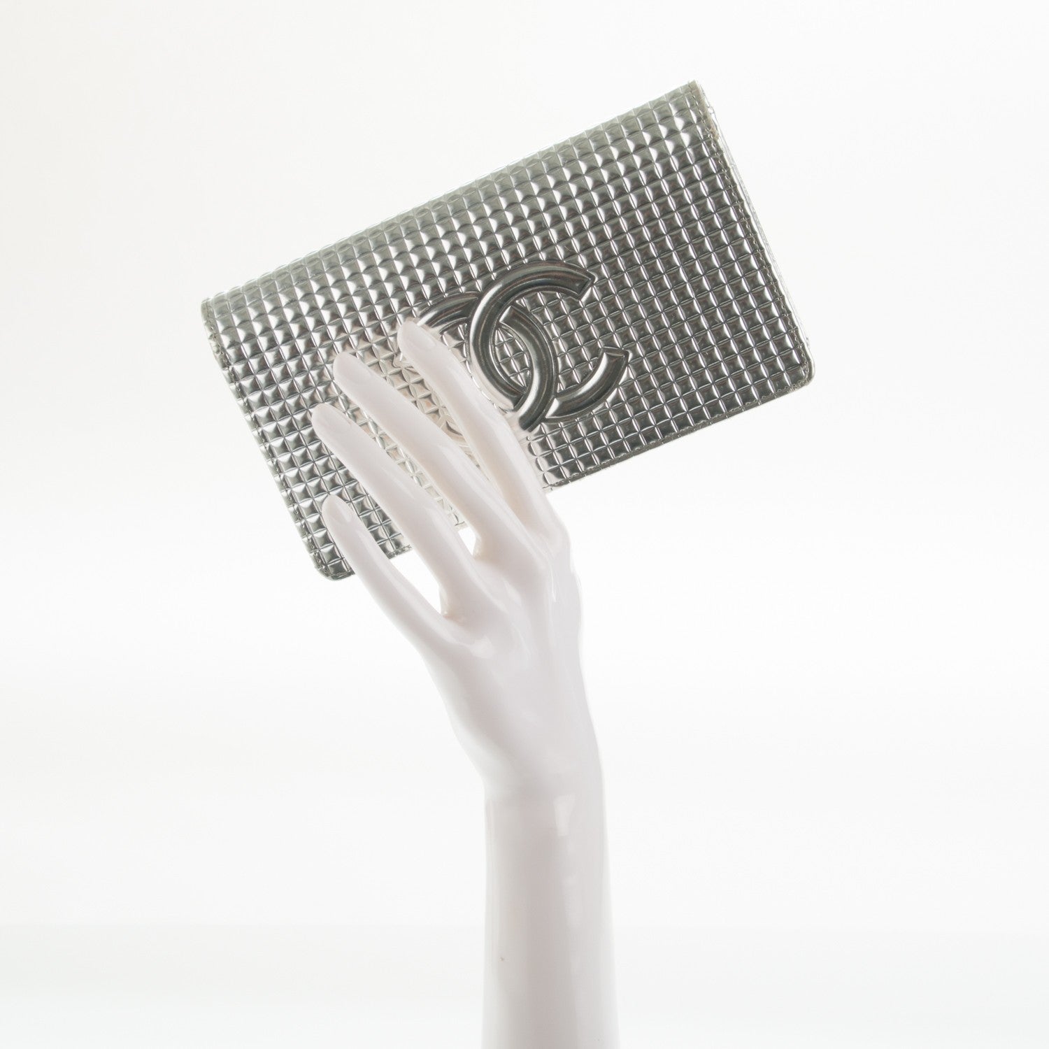 Chanel Patent Calfskin Embossed CC Yen Wallet Silver 2 of 9