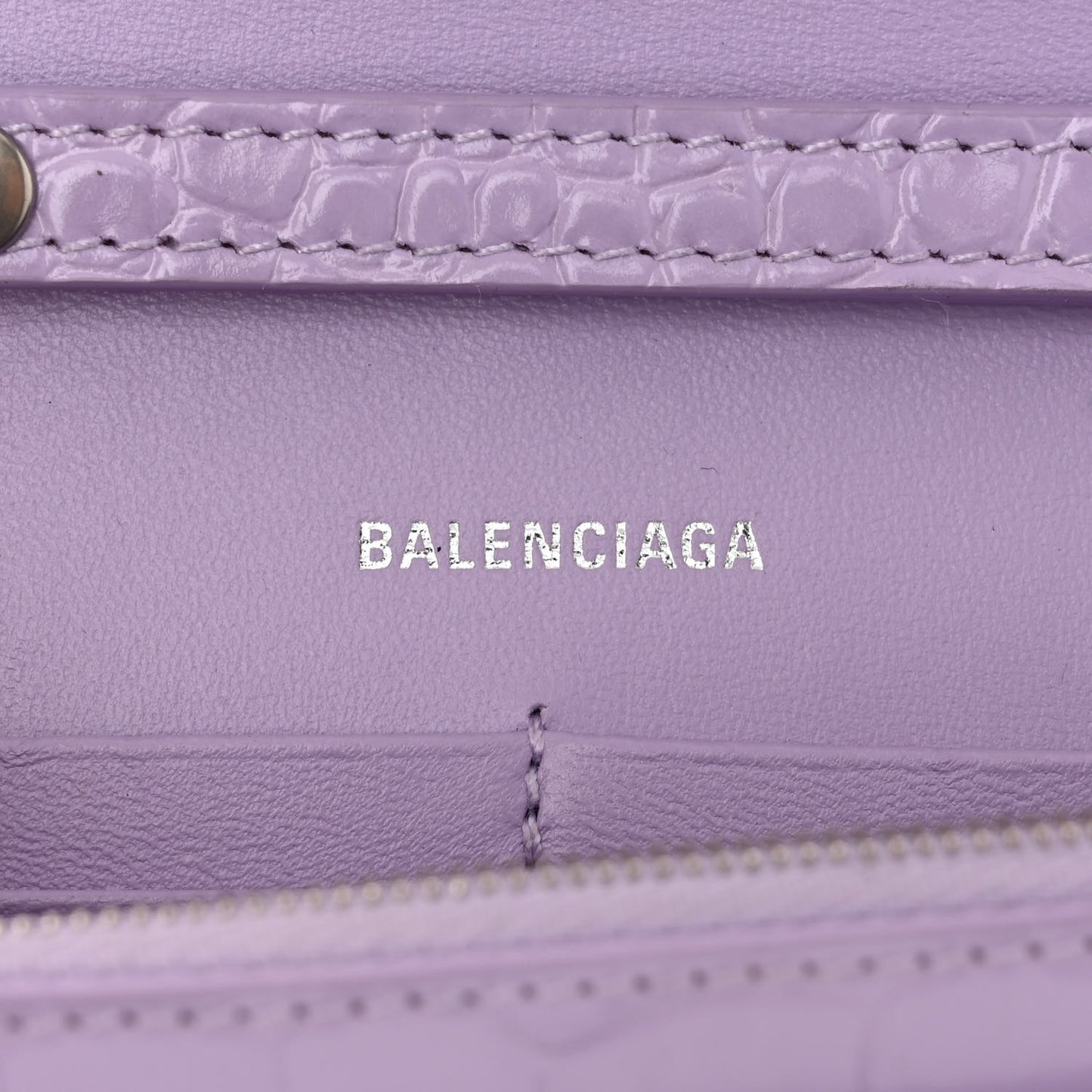 Shiny Calfskin Crocodile Embossed Hourglass Chain Bag Lilac