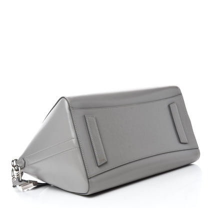 Givenchy Shiny Lord Calfskin Medium Antigona Pearl Grey 4 of 14