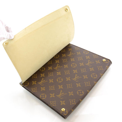 Louis Vuitton Monogram iPad Case 7 of 8