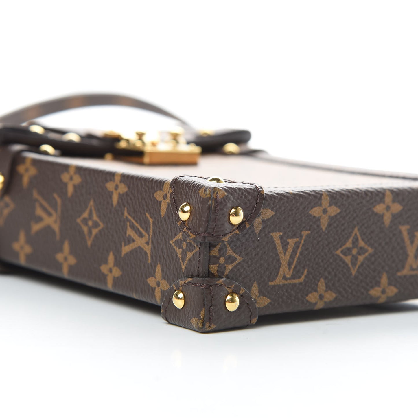 Reverse Monogram Pochette Trunk Verticale