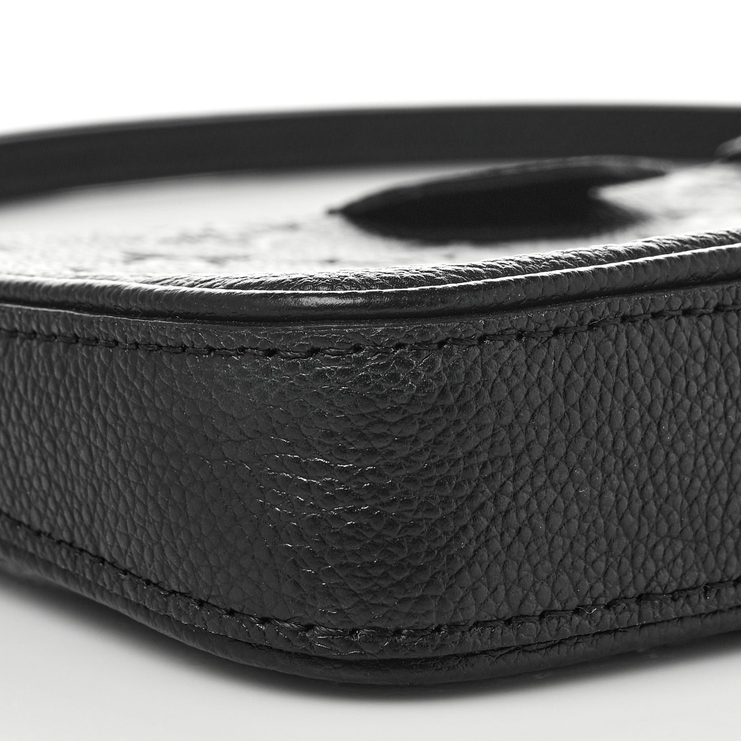 Empreinte Easy Pouch On Strap Black