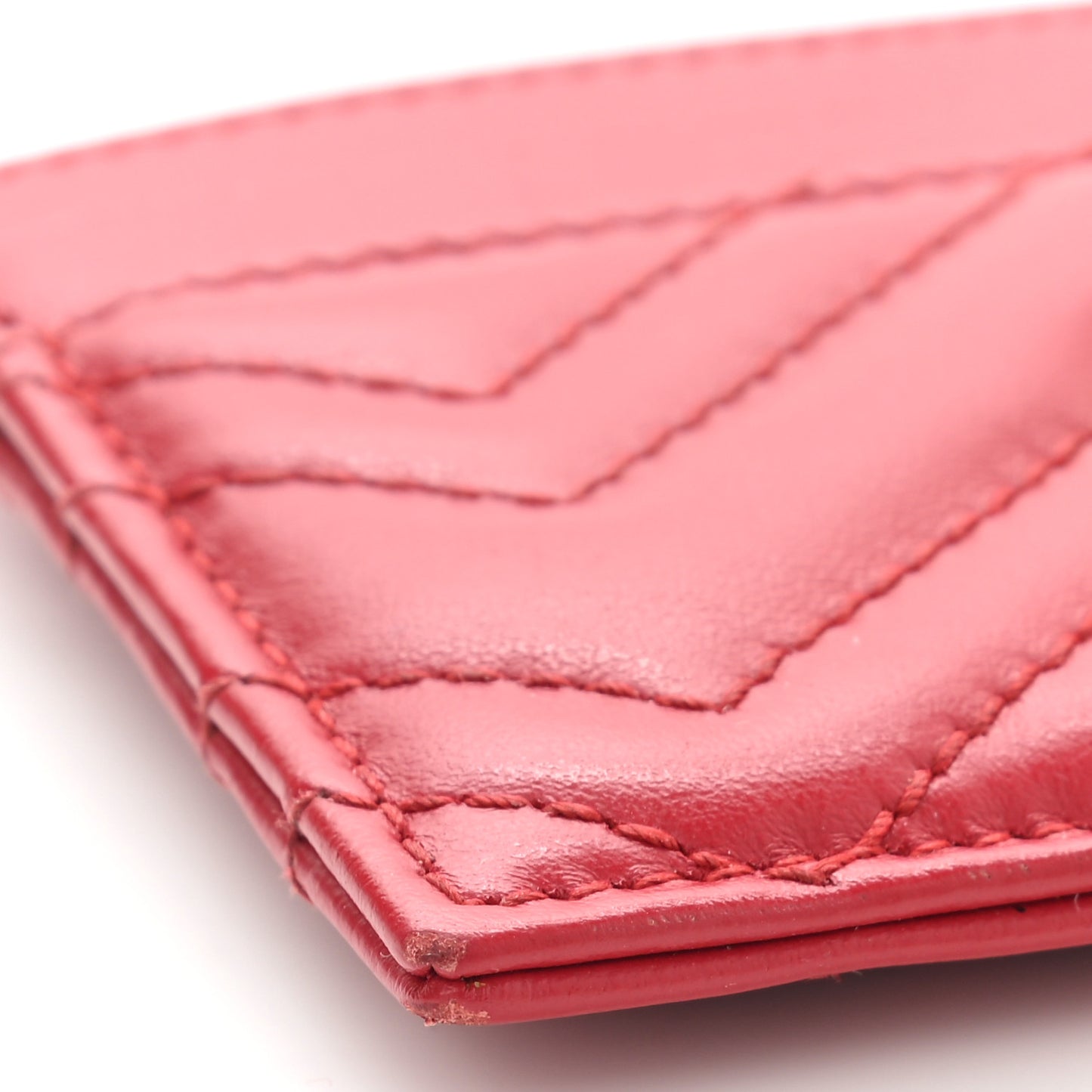 Calfskin Matelasse GG Marmont Card Holder Hibiscus Red