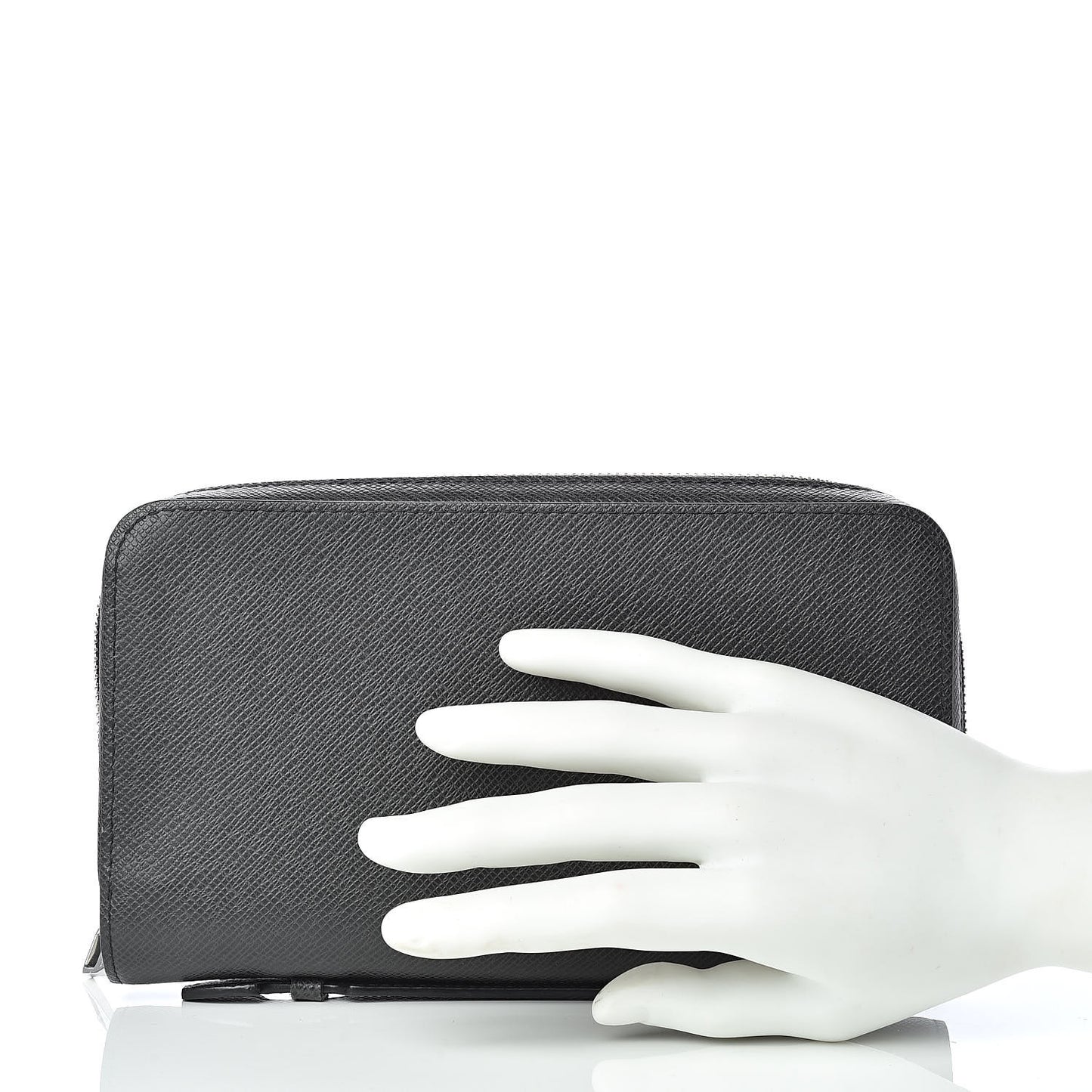 Taiga Zippy XL Wallet Black