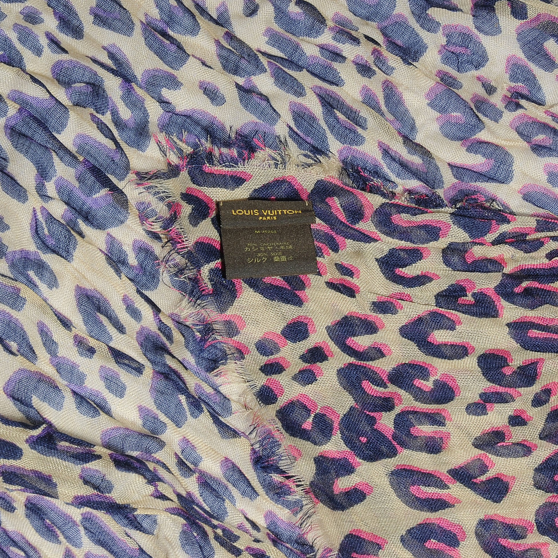 Louis Vuitton Cashmere Silk Leo Pop Stole Corail 5 of 8