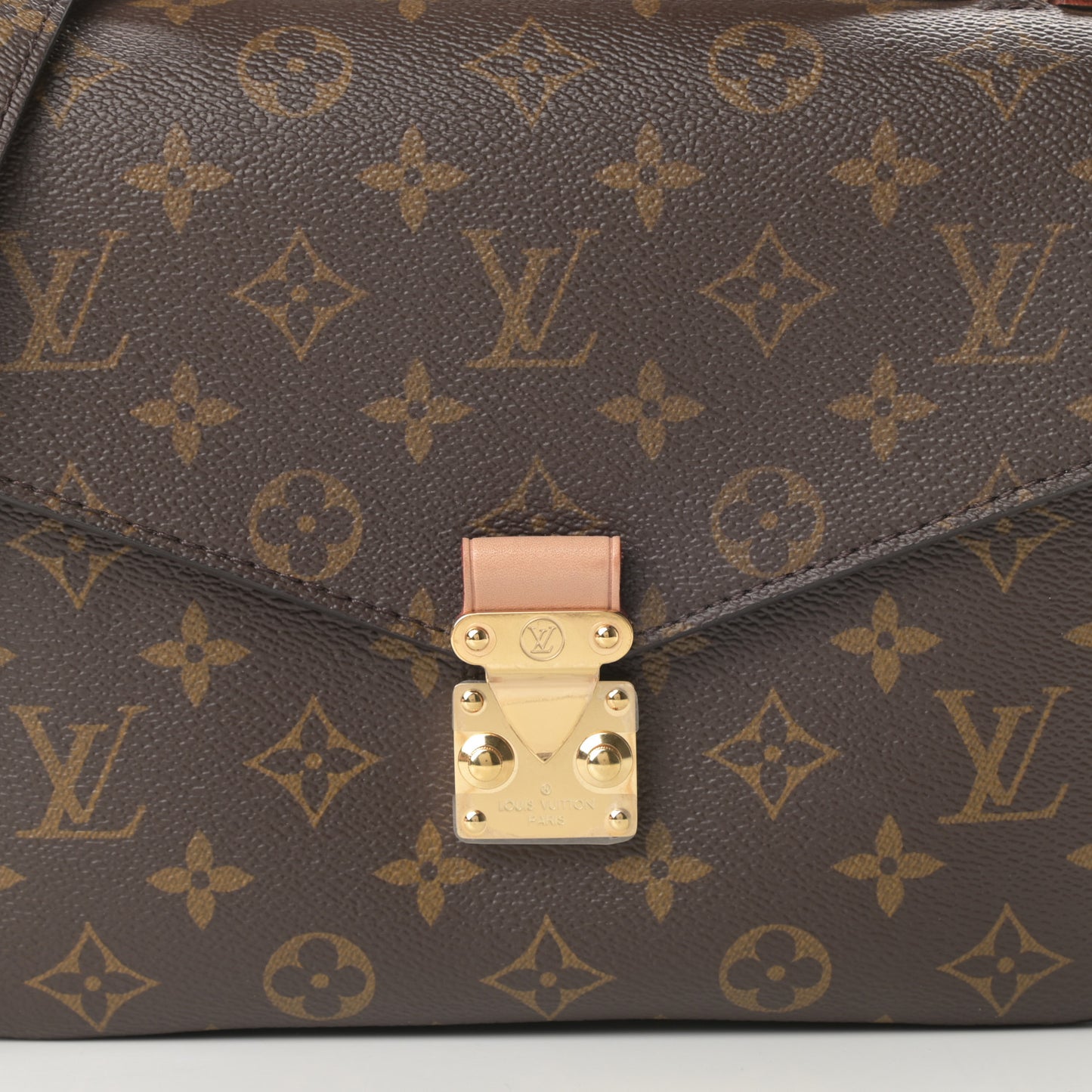 Monogram Pochette Metis