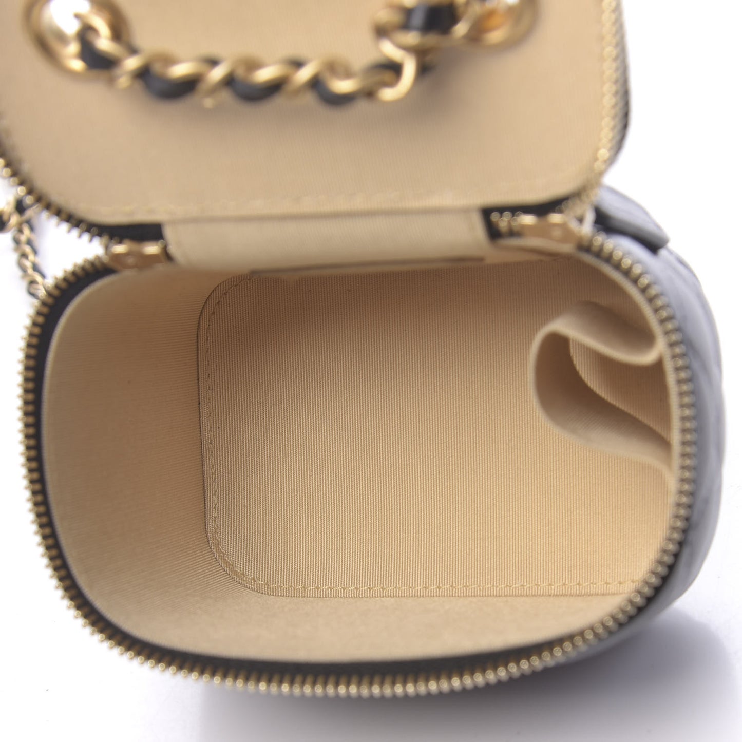 Lambskin Quilted Mini Pearl Crush Vanity Case With Chain Black