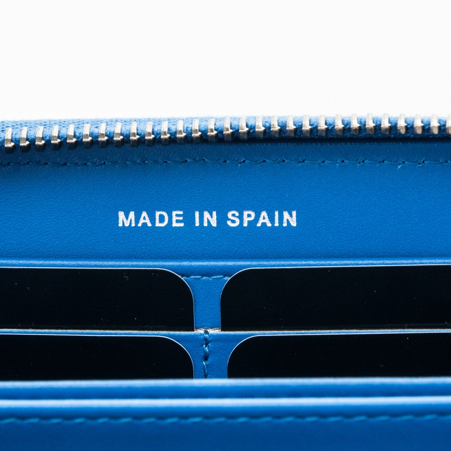 Caviar Quilted Large Gusset Zip Around Wallet Blue