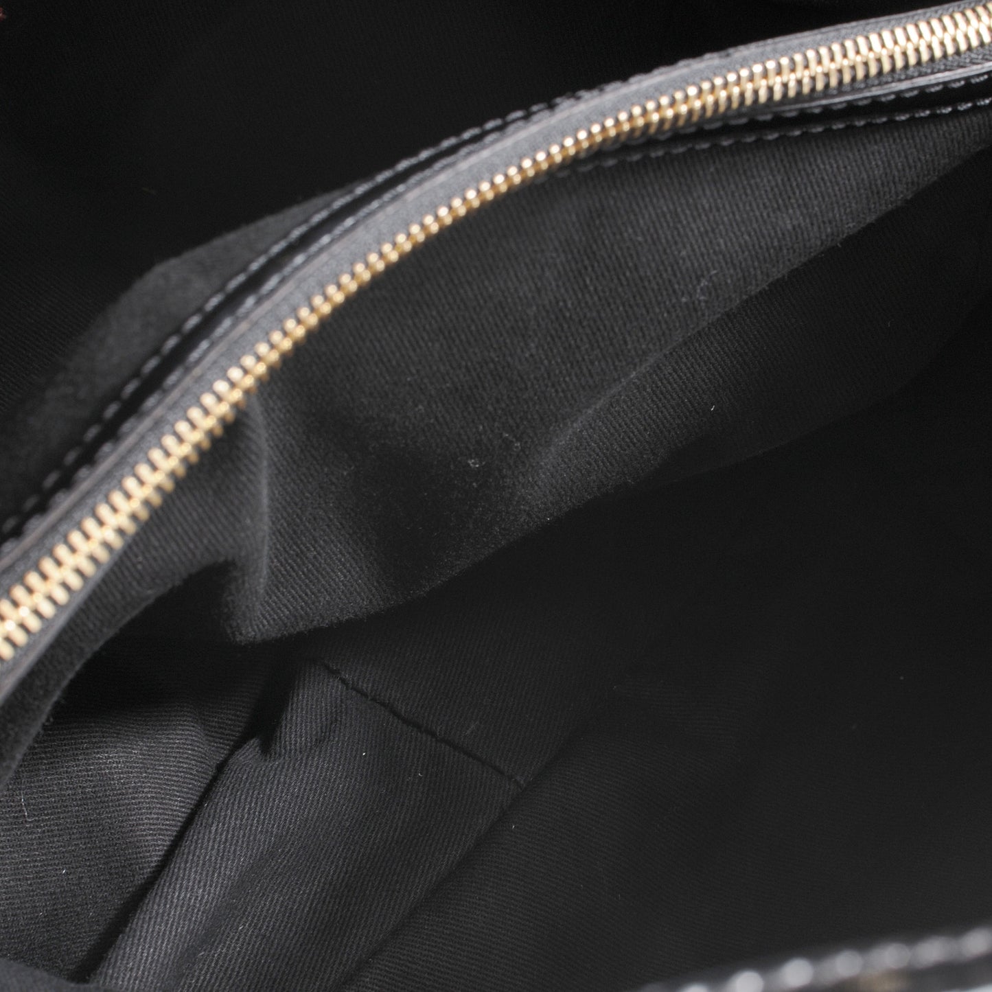 Patent Lacca Small Nuage Bow Hobo Black