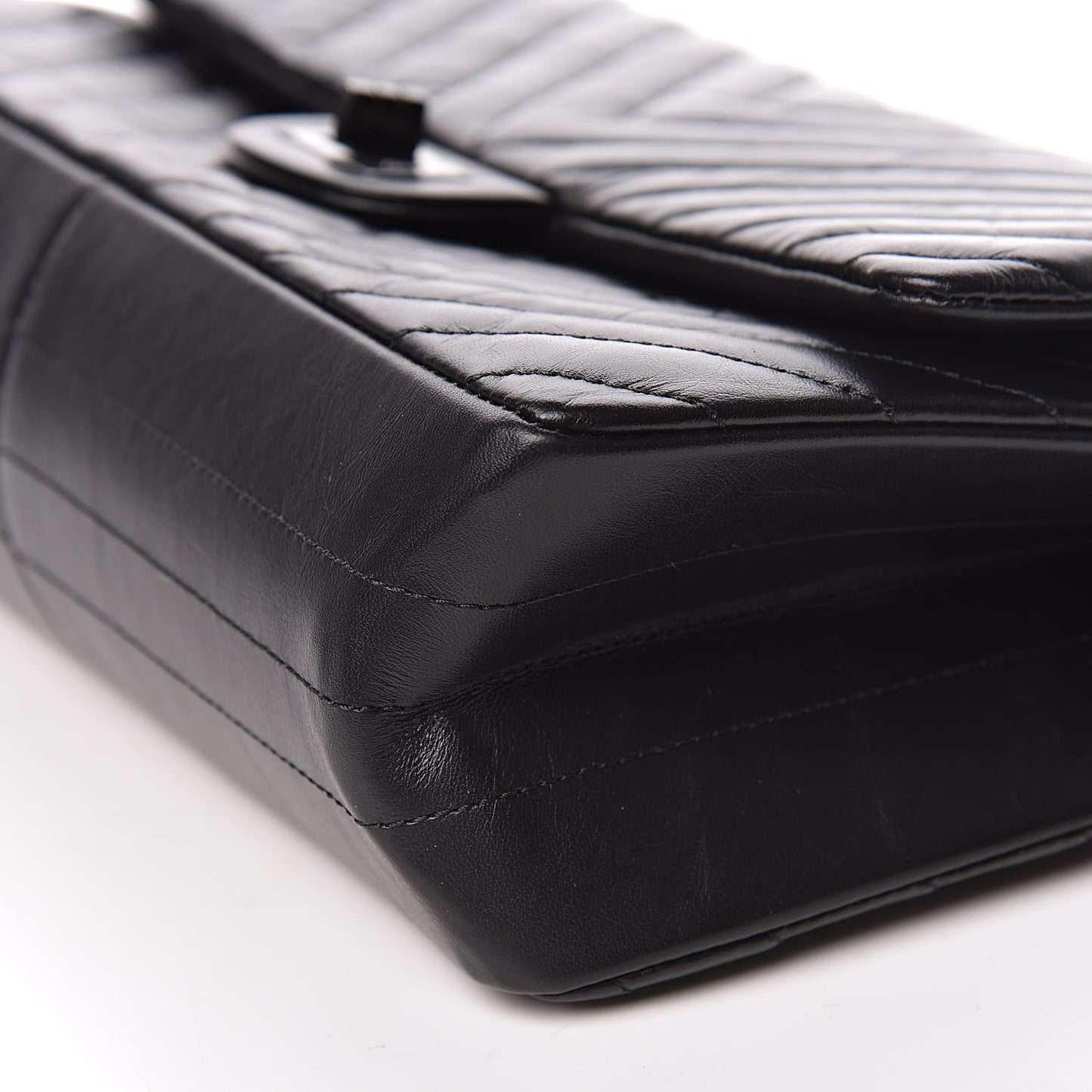 Aged Calfskin Chevron 2.55 Reissue 226 So Black