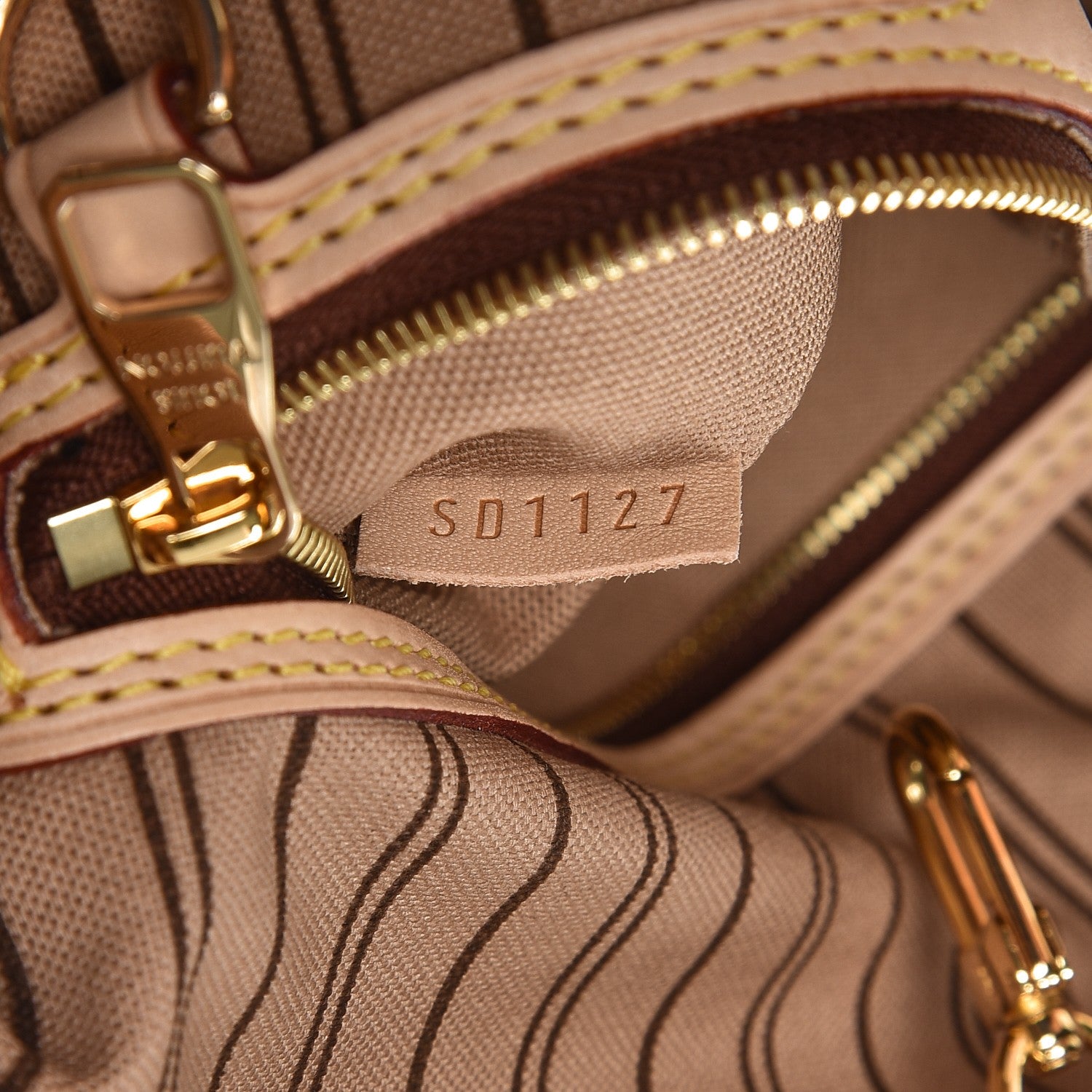 Louis Vuitton Monogram Delightful MM 8 of 13