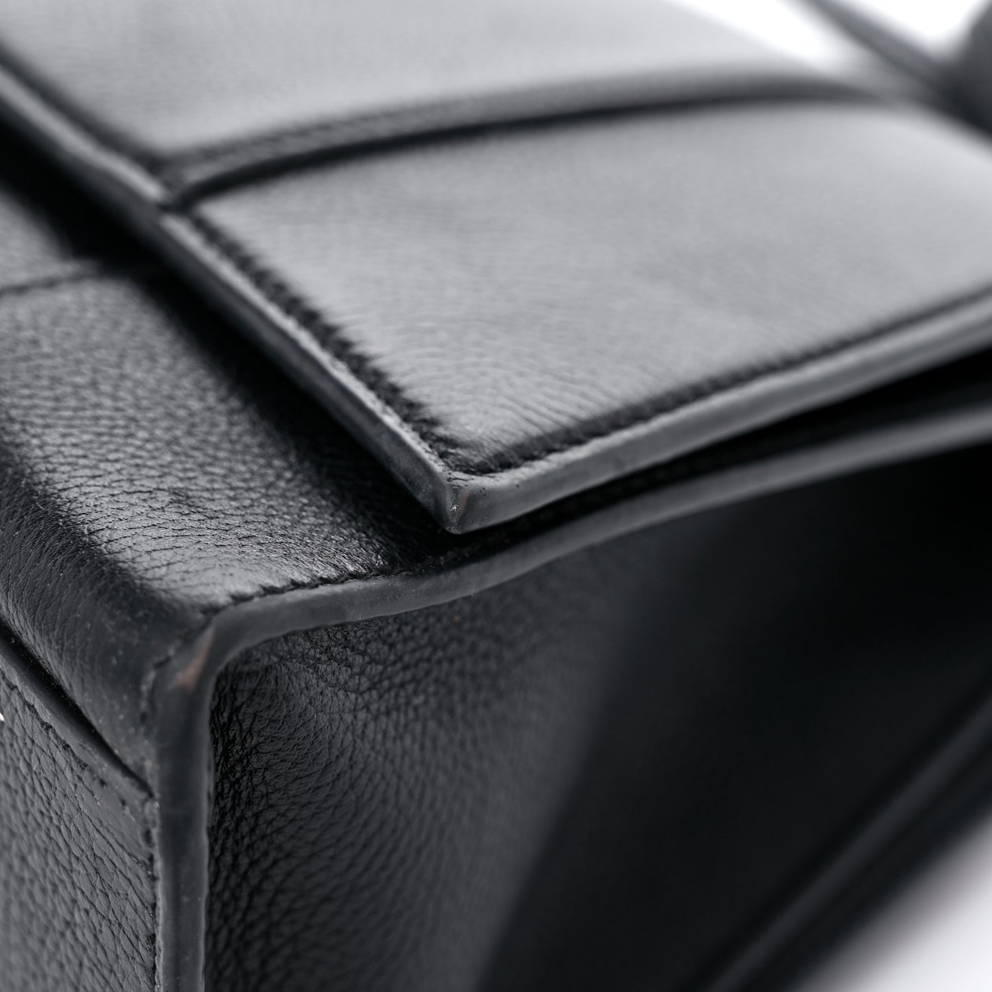 Grained Calfskin Medium Hourglass Top Handle Bag Black
