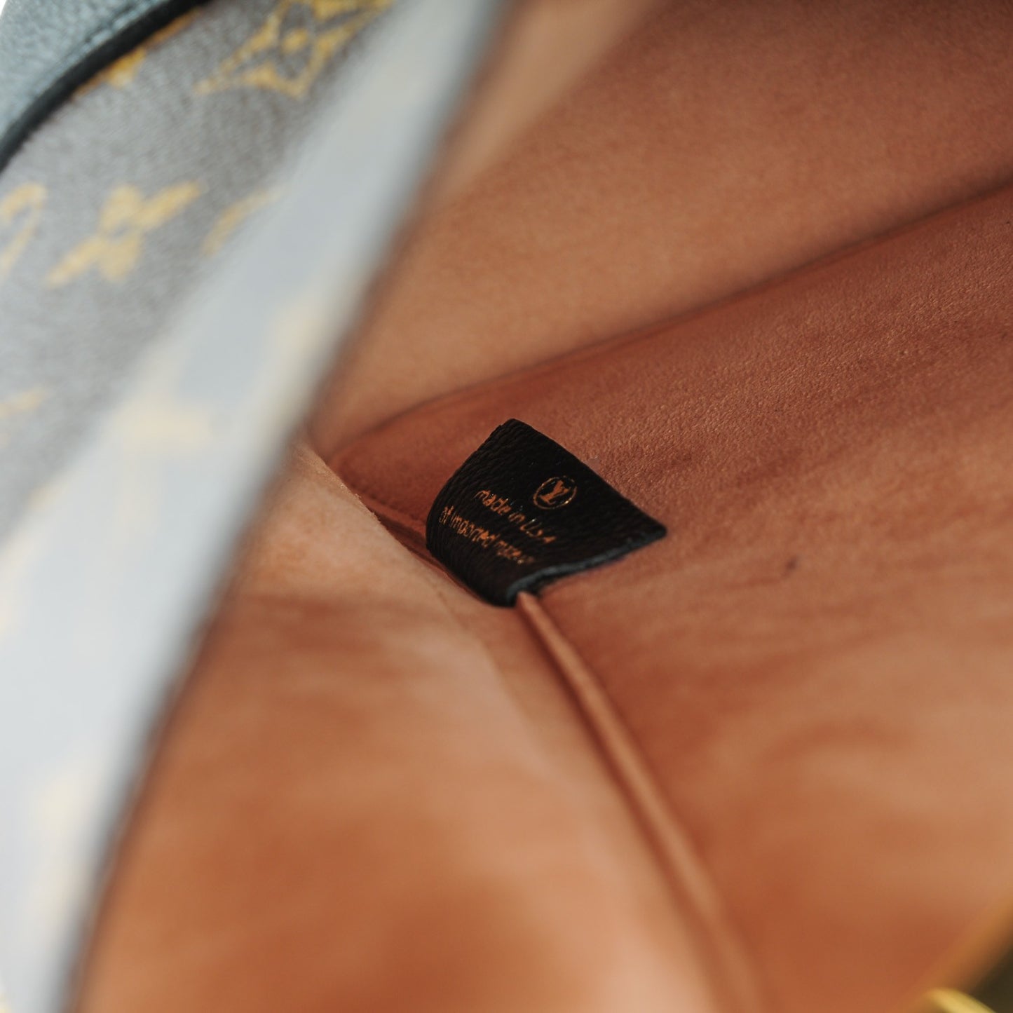 Monogram Flandrin Black