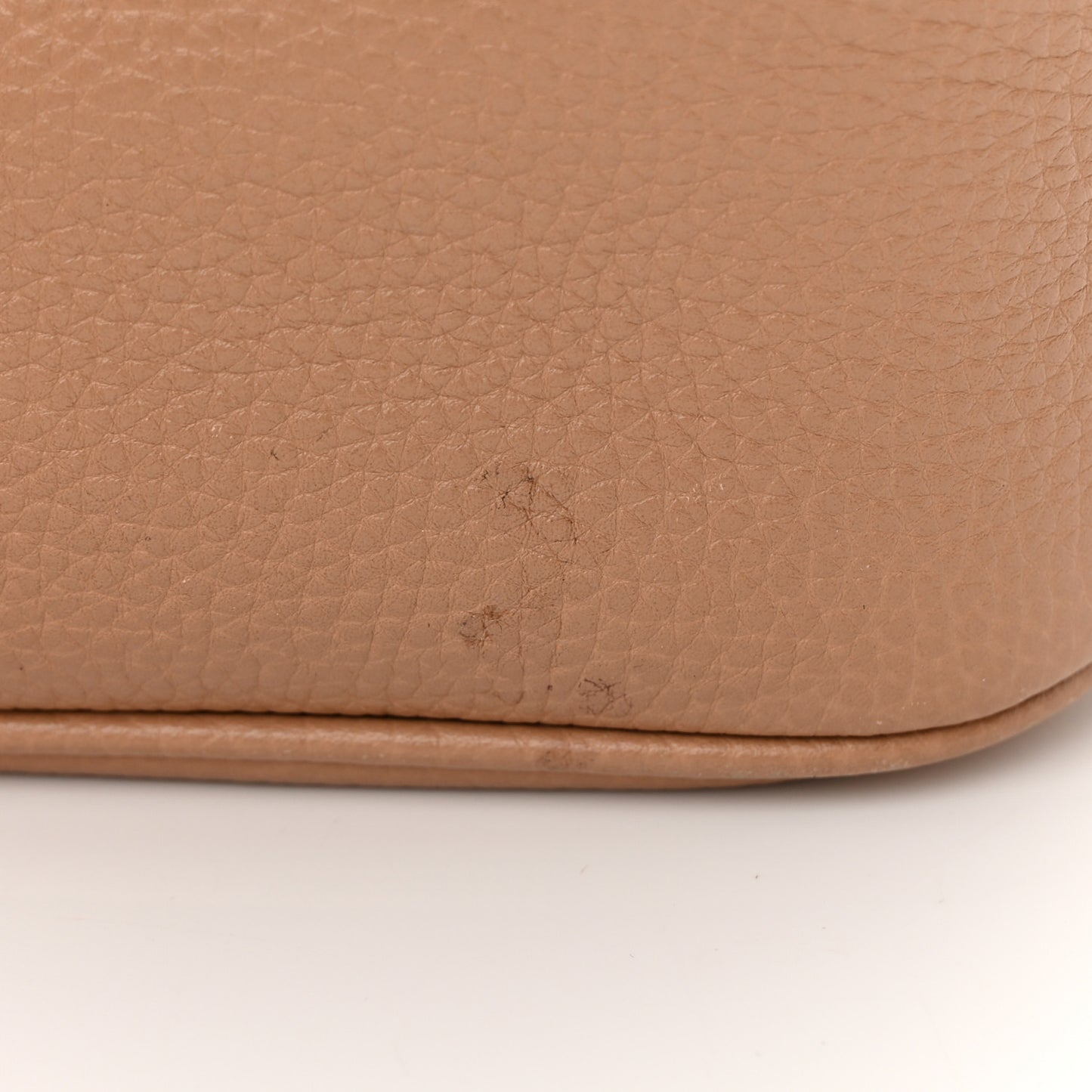 Pebbled Calfskin Small Soho Disco Bag Camelia