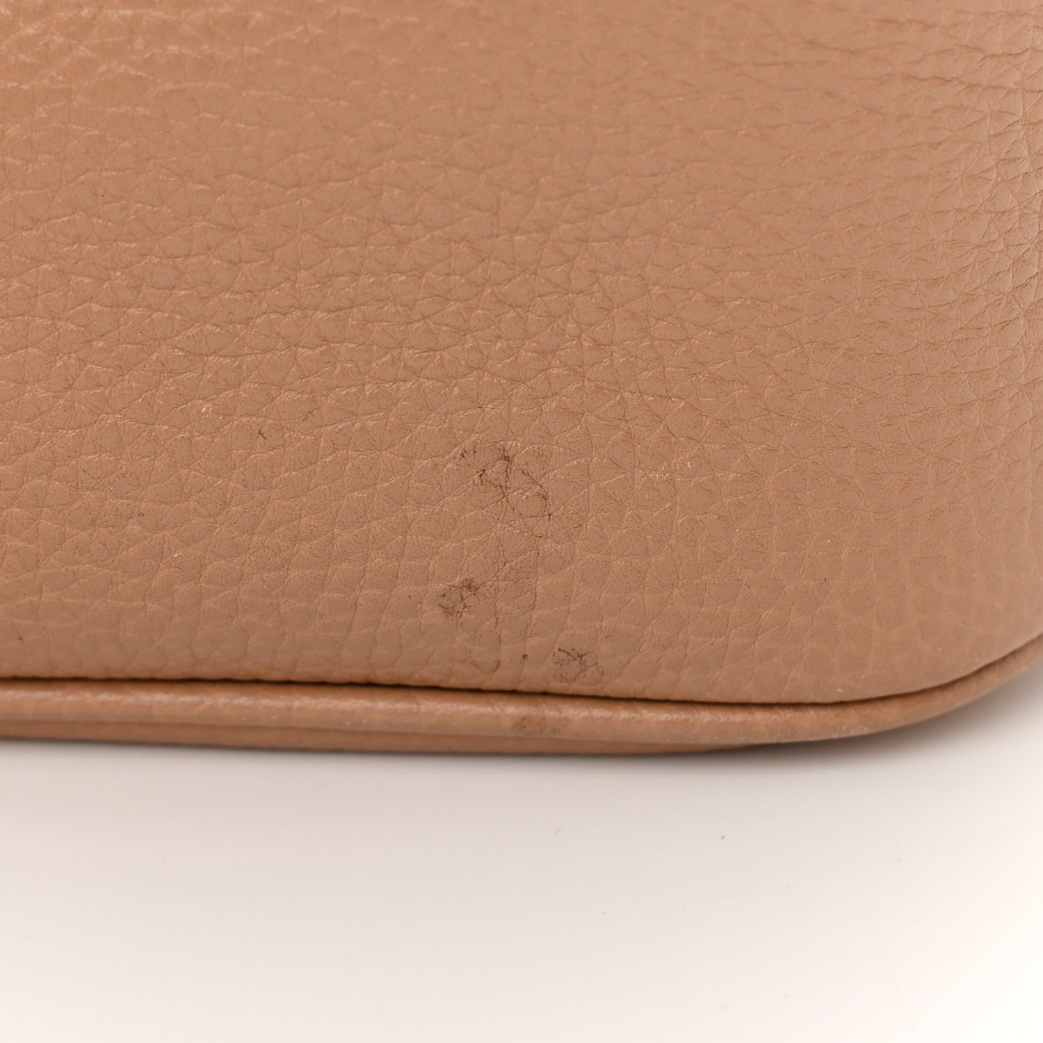 Gucci Pebbled Calfskin Small Soho Disco Bag Camelia 13 of 16