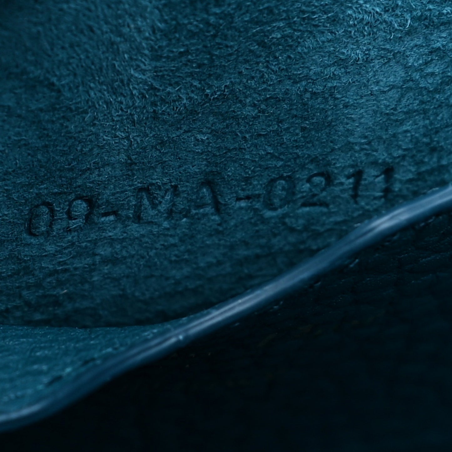 Grained Calfskin Medium Bobby Flap Steel Blue